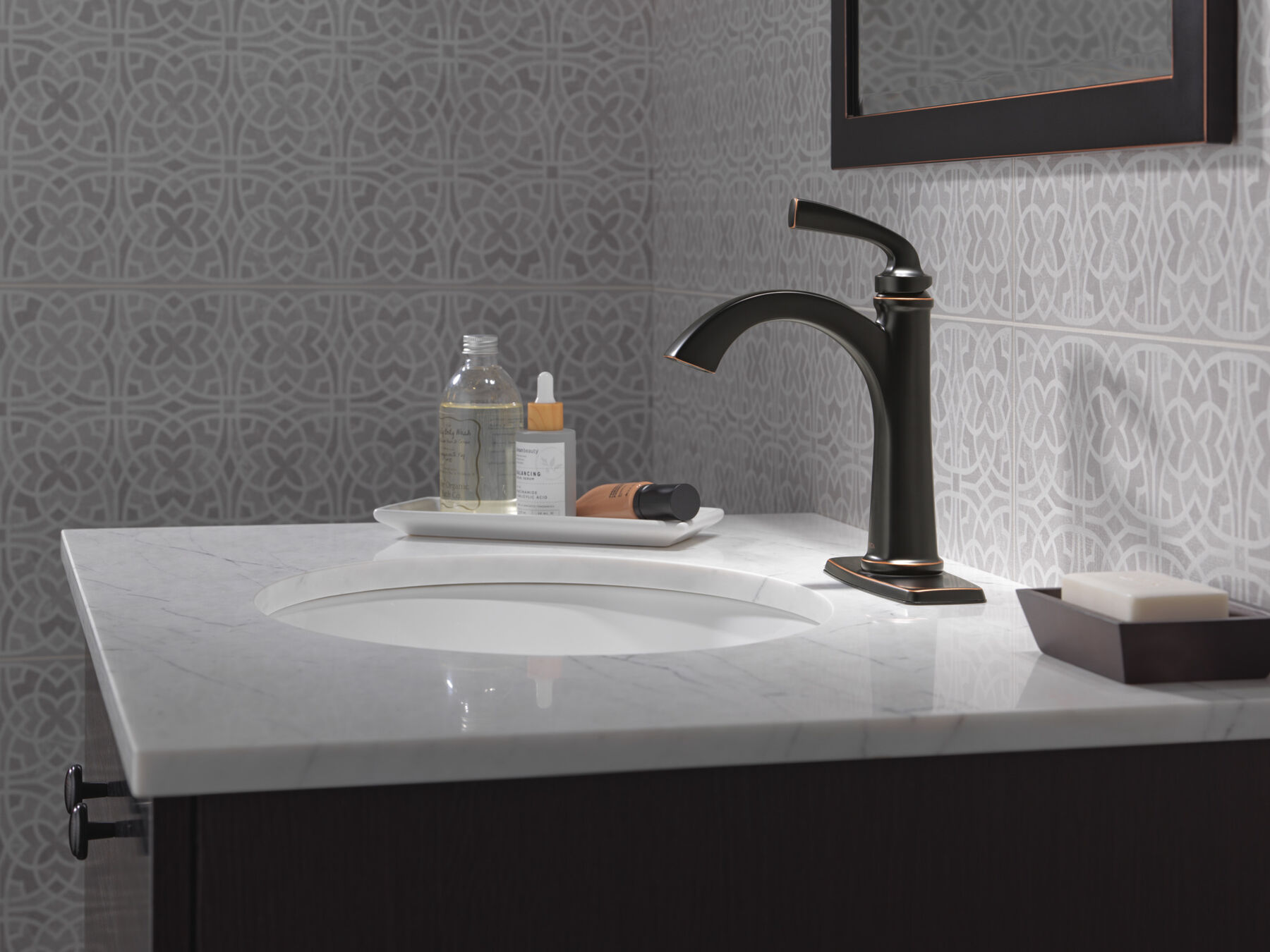 Single Handle Bathroom Faucet