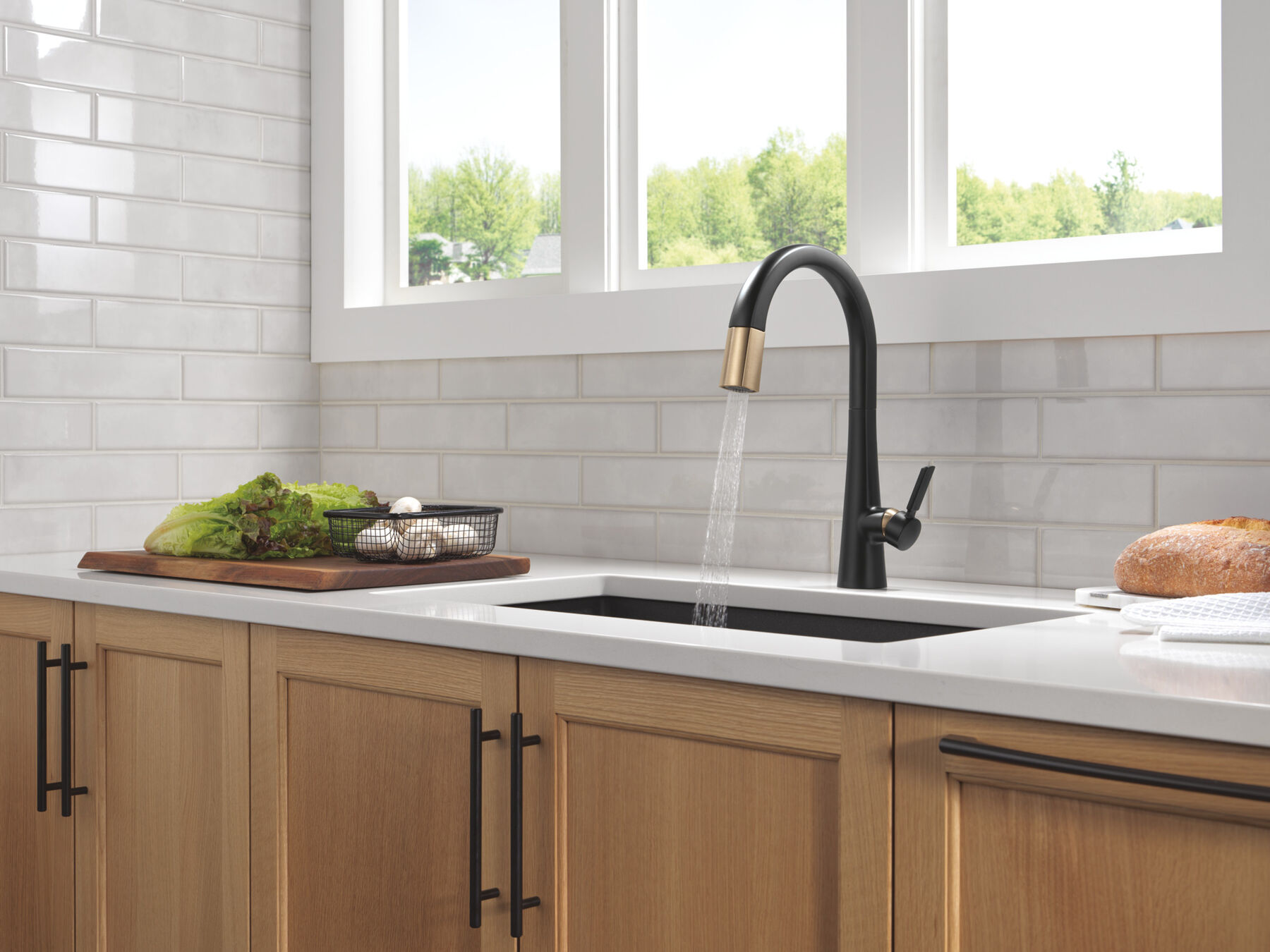 Single Handle Pull-Down Kitchen Faucet