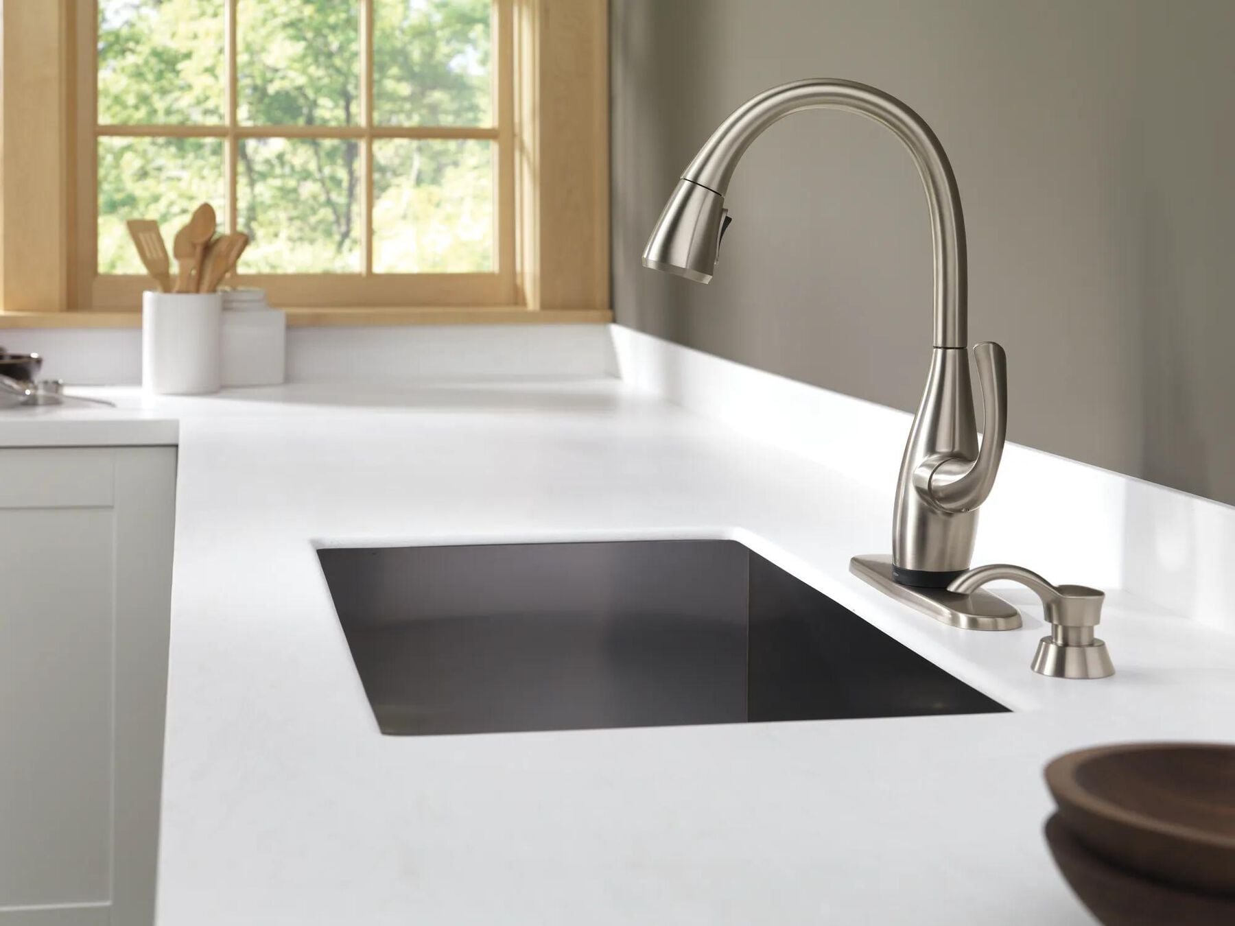 Single Handle Pull-Down Kitchen Faucet with Touch2O&reg; Technology and Soap Dispenser