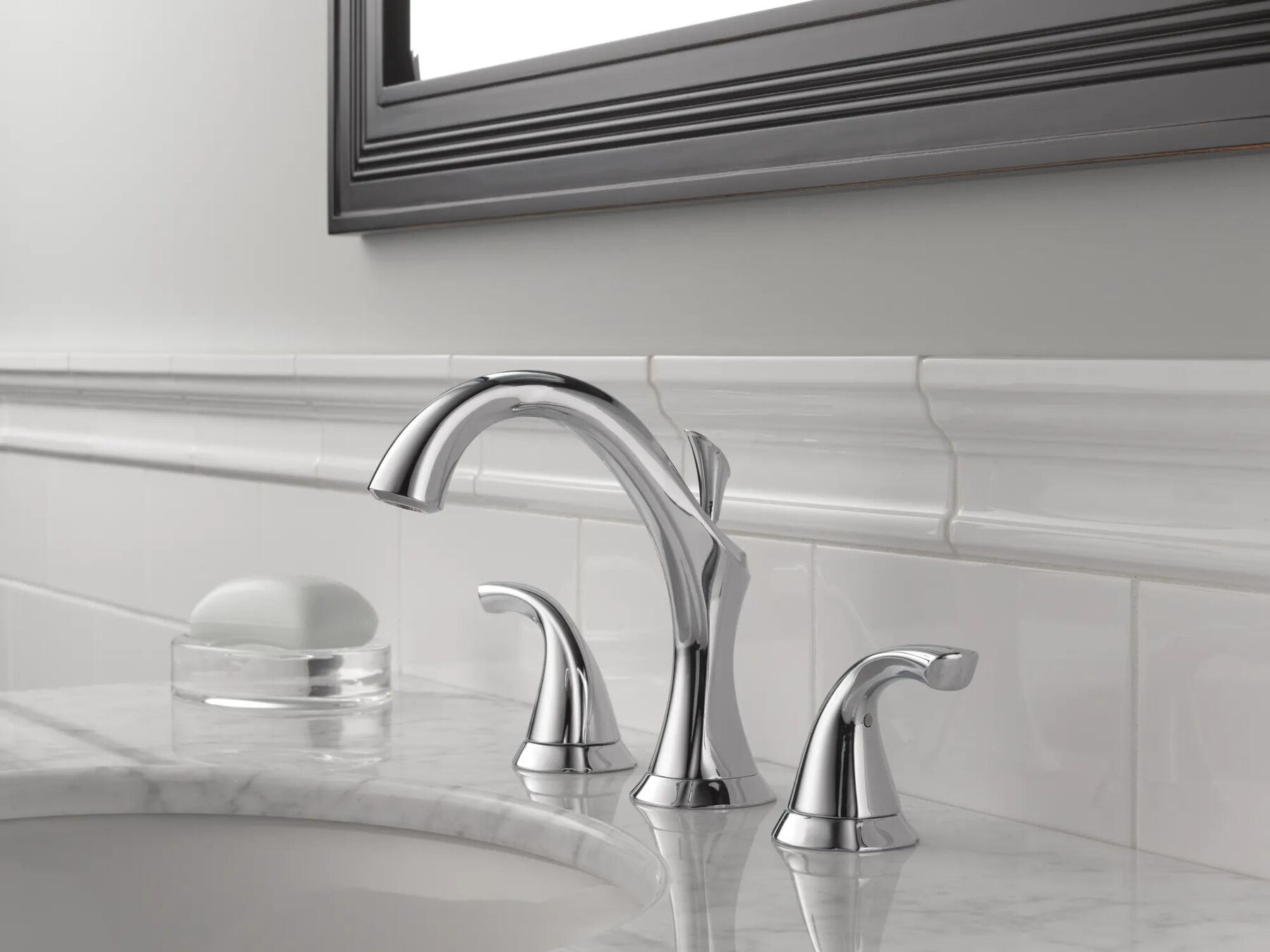 Two Handle Widespread Bathroom Faucet