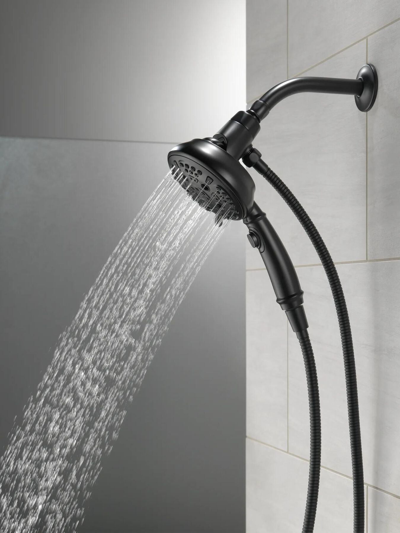 SureDock&trade; 7-Setting Hand Shower