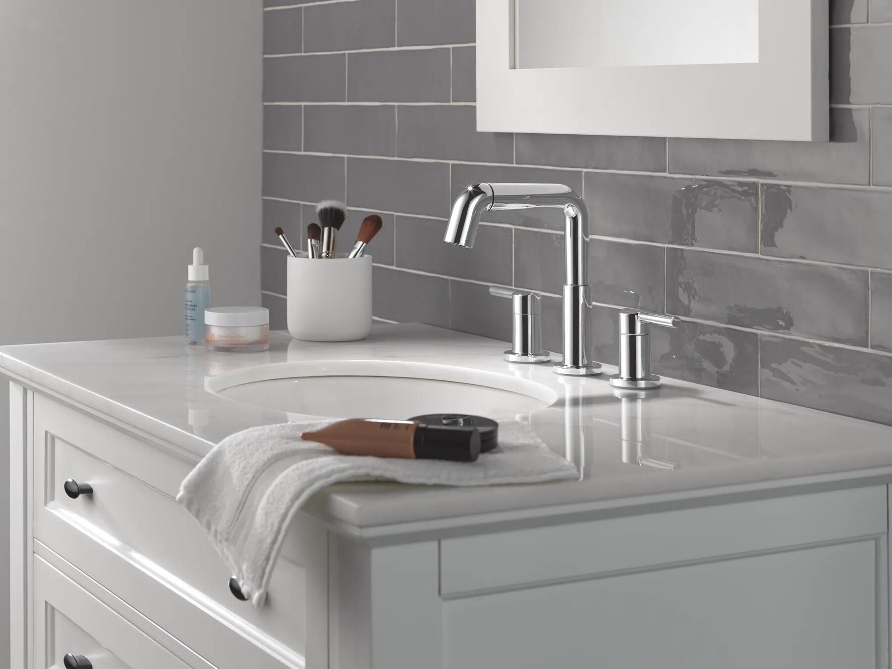 Two Handle Widespread Pull-Down Bathroom Faucet
