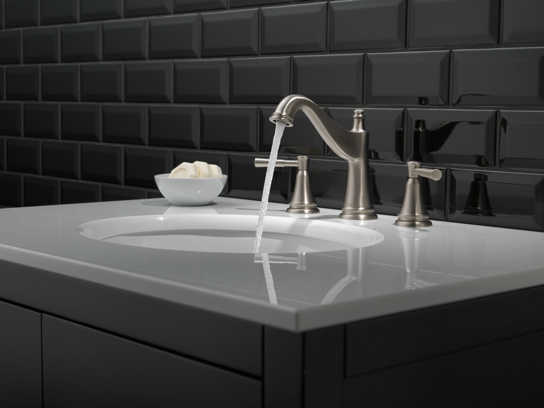 Two Handle Widespread Bathroom Faucet Display (Recertified)