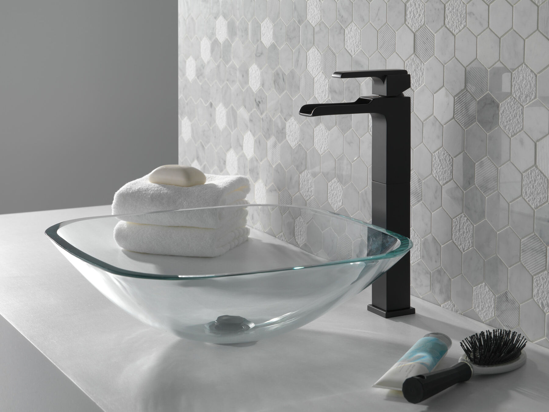 Single Handle Vessel Channel Bathroom Faucet
