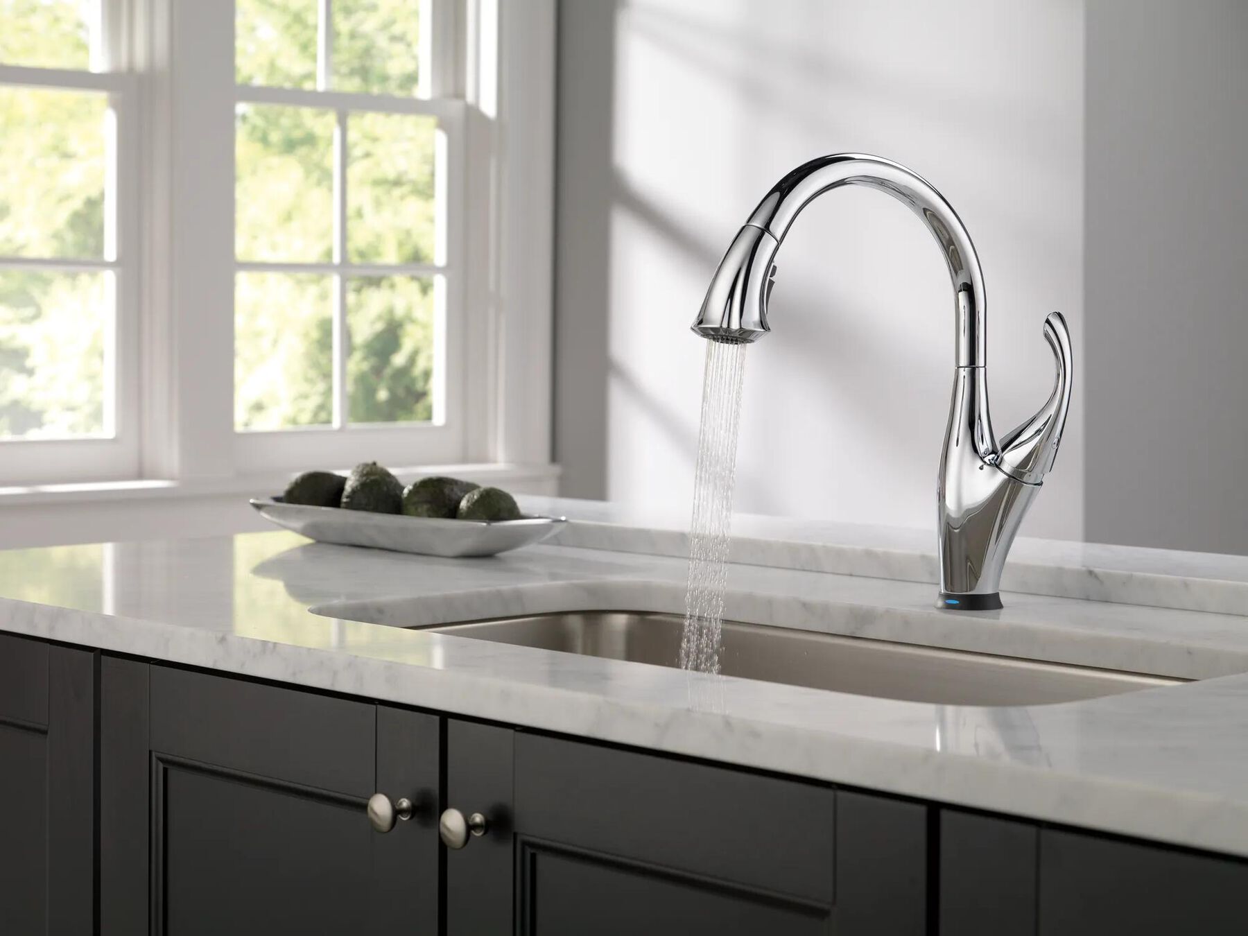 Single Handle Pull-Down Kitchen Faucet with Touch<sub>2</sub>O&reg; Technology and ShieldSpray&reg; Technologies (Recertified)