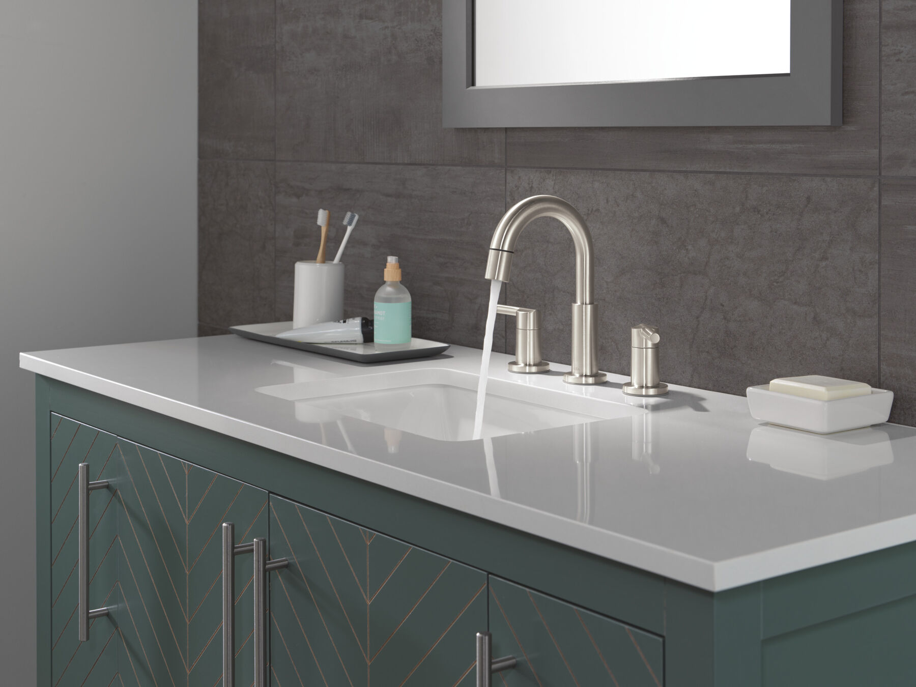 Two Handle Widespread Pull-Down Bathroom Faucet