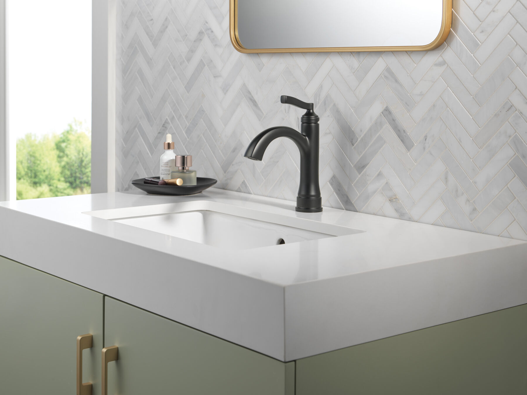 Single Handle Bathroom Faucet