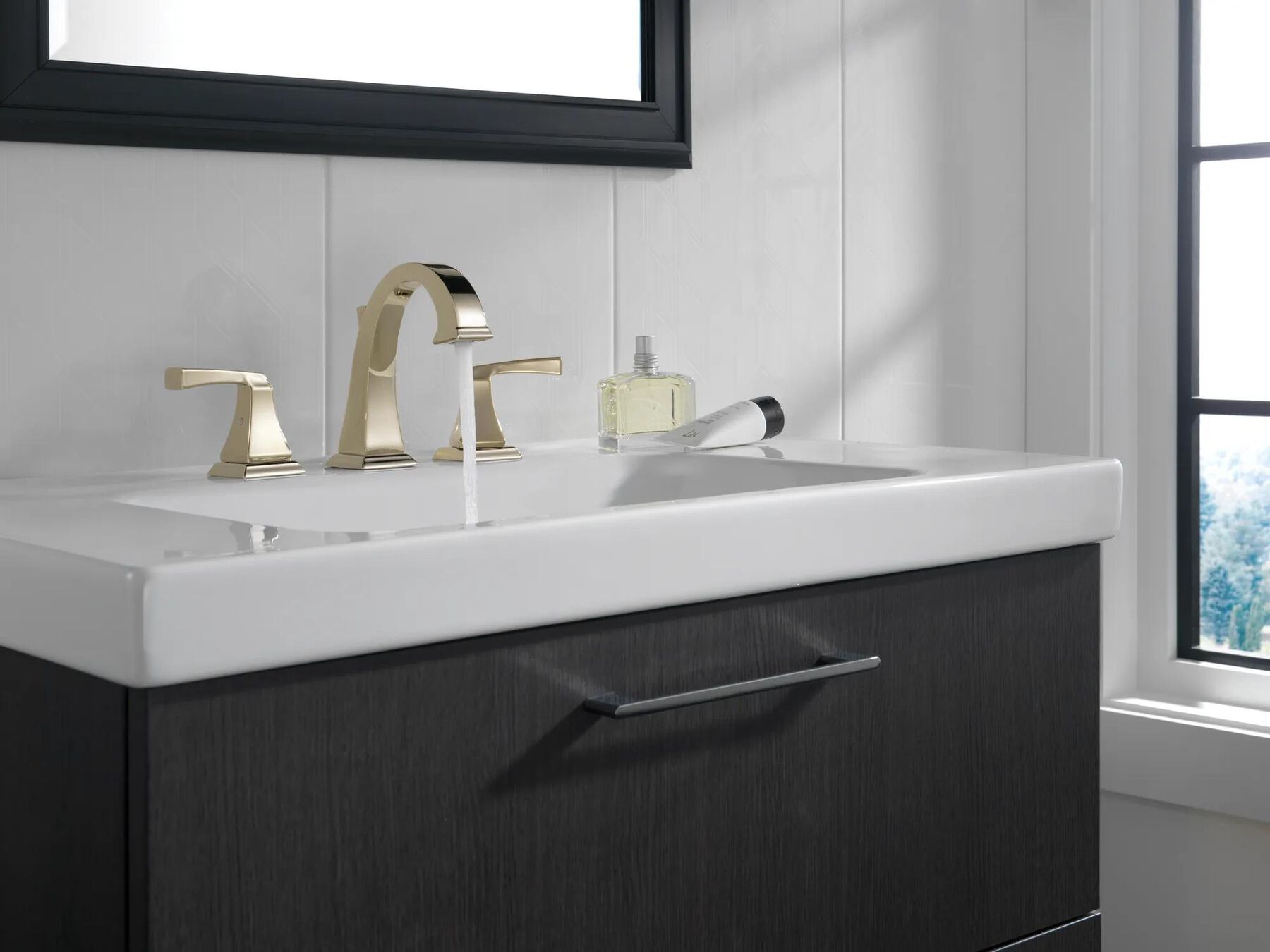 Two Handle Widespread Bathroom Faucet (Recertified)