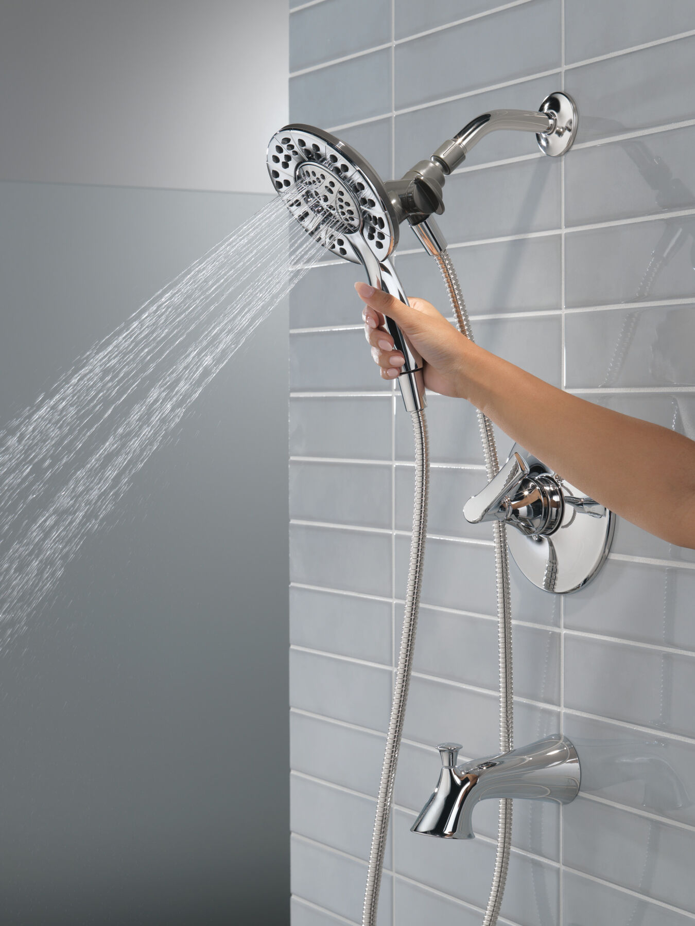 Monitor&reg;&nbsp;14 Series Tub & Shower With In2ition&reg;