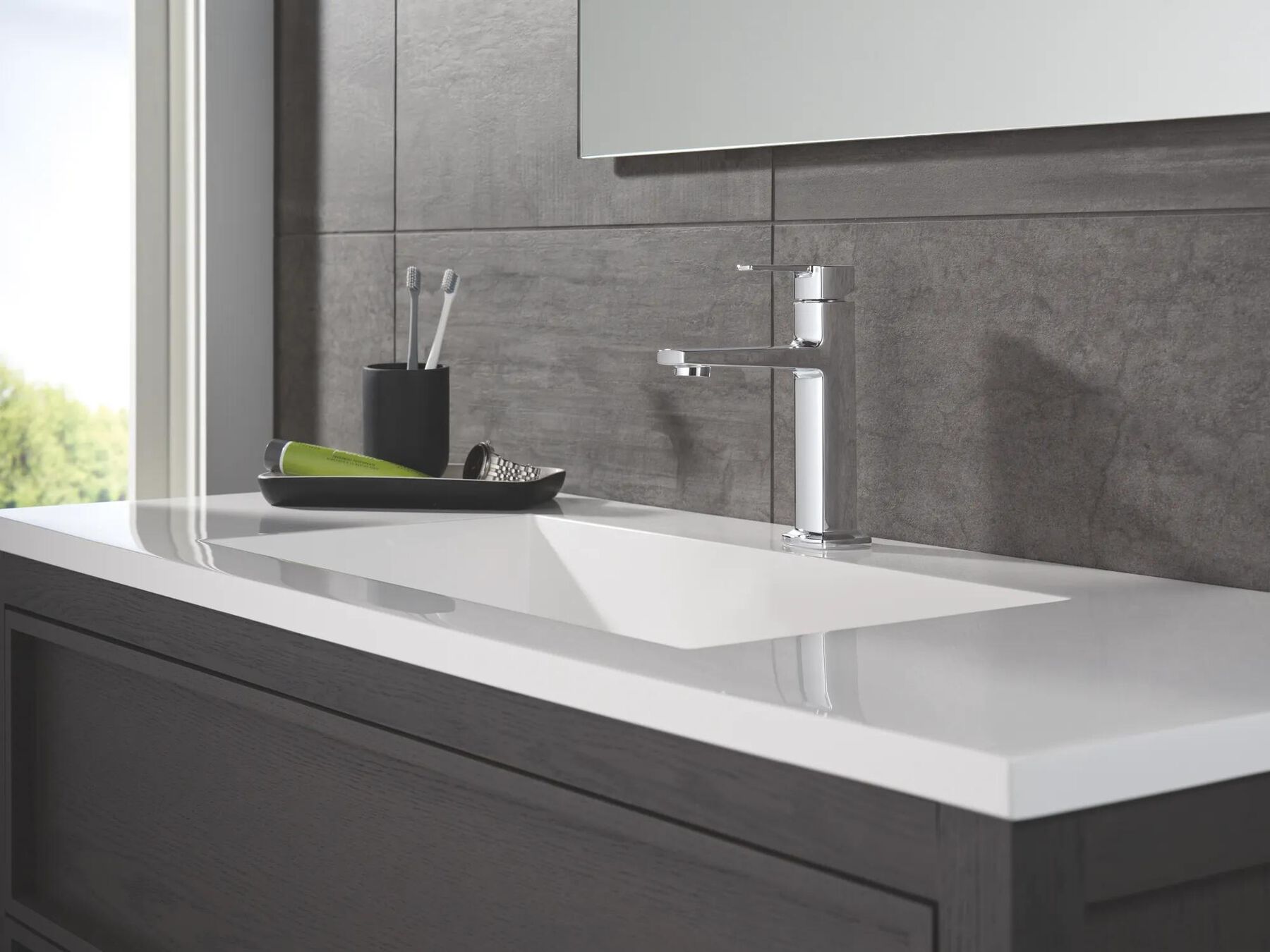 Single Handle Bathroom Faucet
