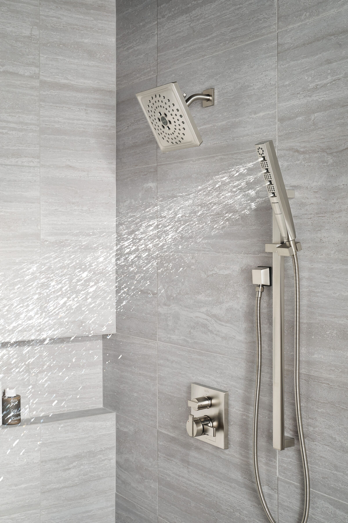 H<sub>2</sub>Okinetic&reg; Hand Shower 1.75 GPM w/Slide Bar 4S