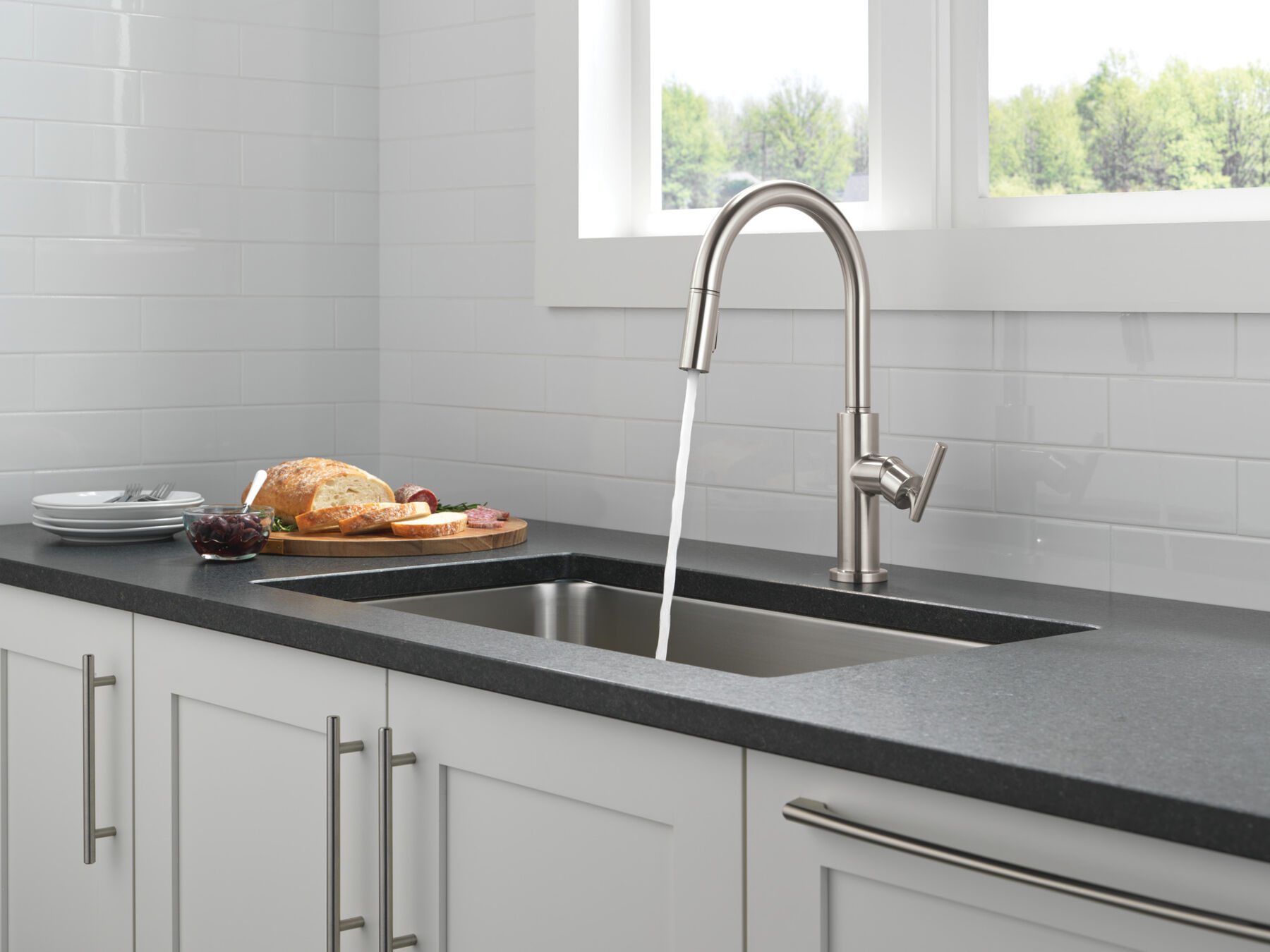 Single Handle Pull-Down Kitchen Faucet