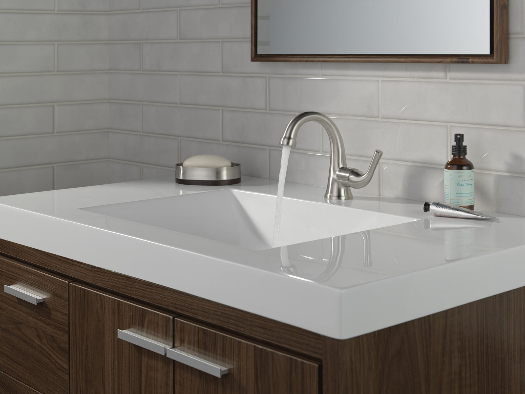 Single Handle Bathroom Faucet