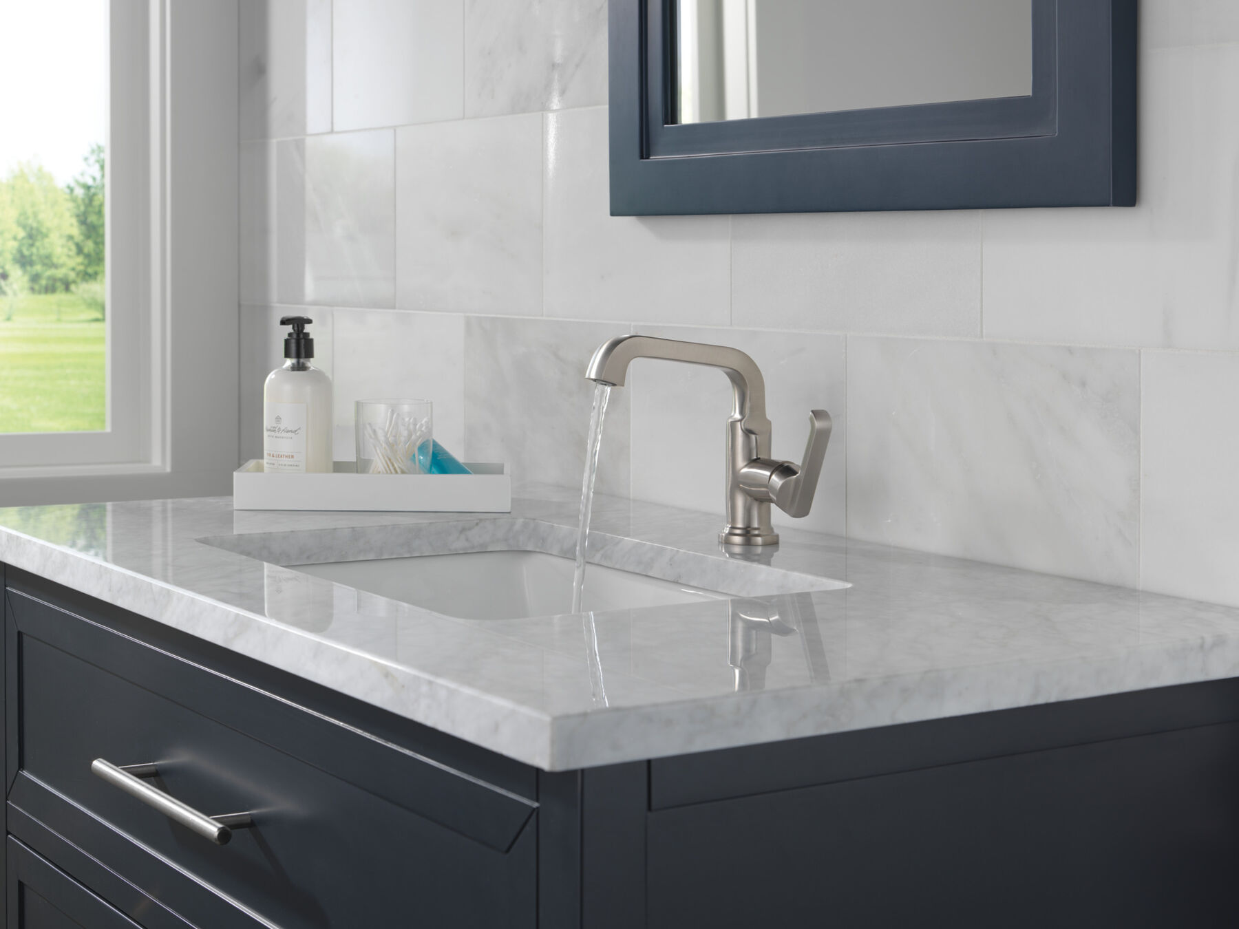 Single Handle Bathroom Faucet