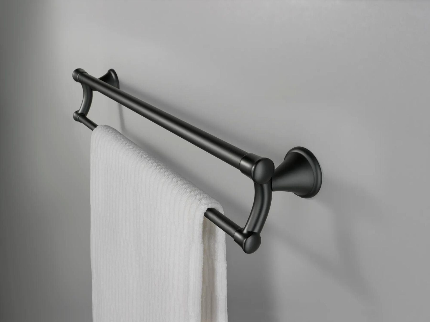 D&eacute;cor Assist Transitional Towel Bar w/ Assist Bar