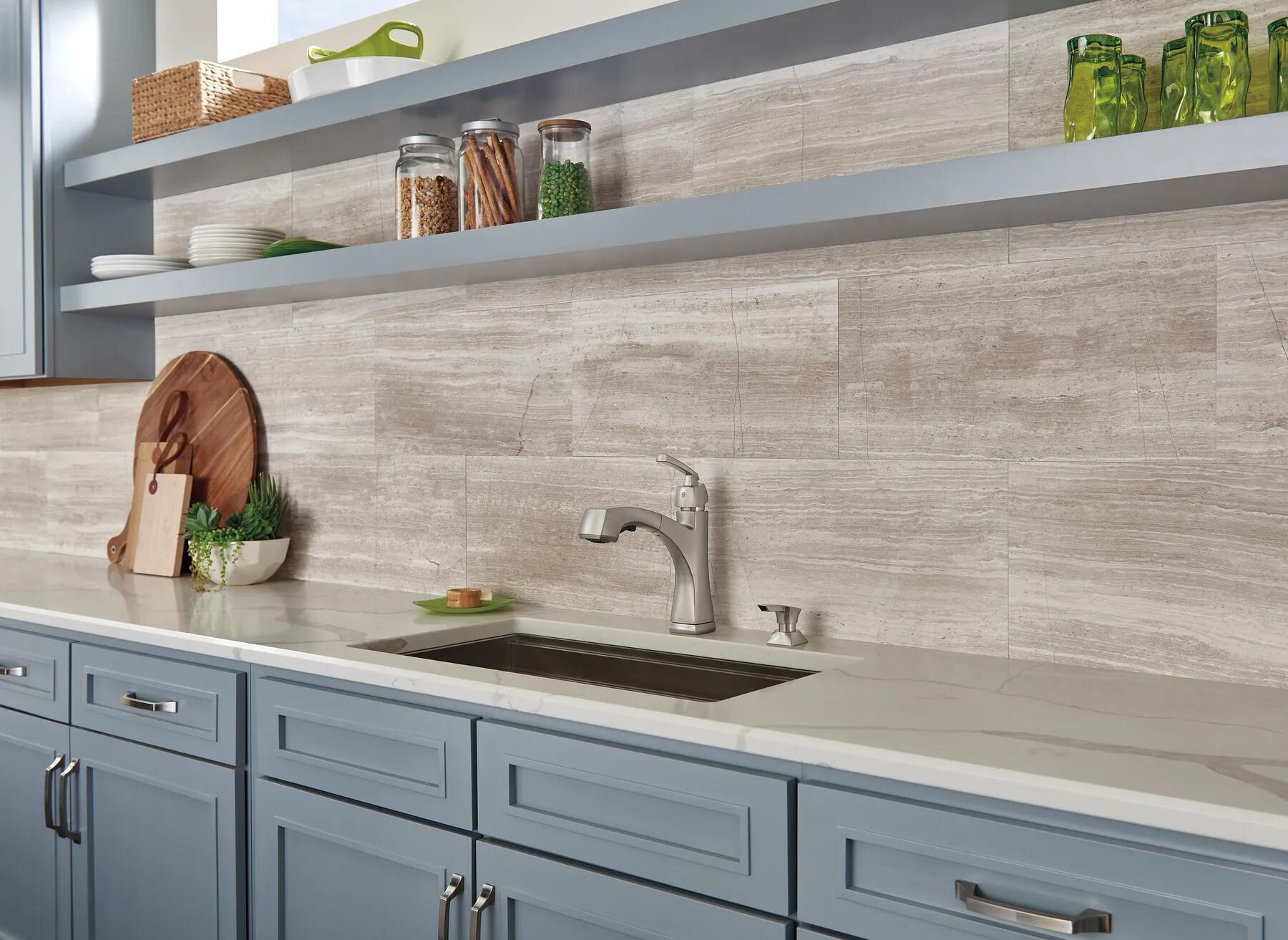 Single Handle Pull-Out Kitchen Faucet with Soap Dispenser