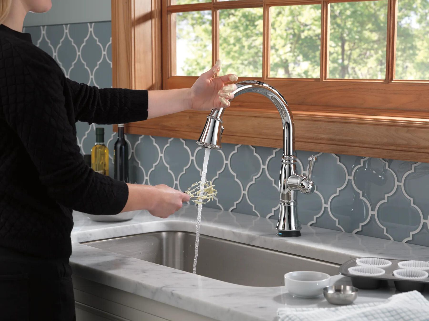 Single Handle Pull-Down Kitchen Faucet with Touch<sub>2</sub>O&reg; and ShieldSpray&reg; Technologies (Recertified)