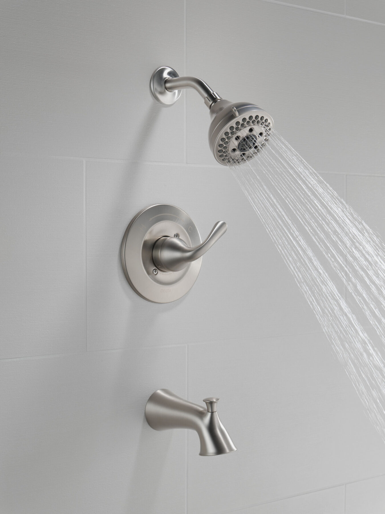 Monitor&reg; 14 Series Tub and Shower