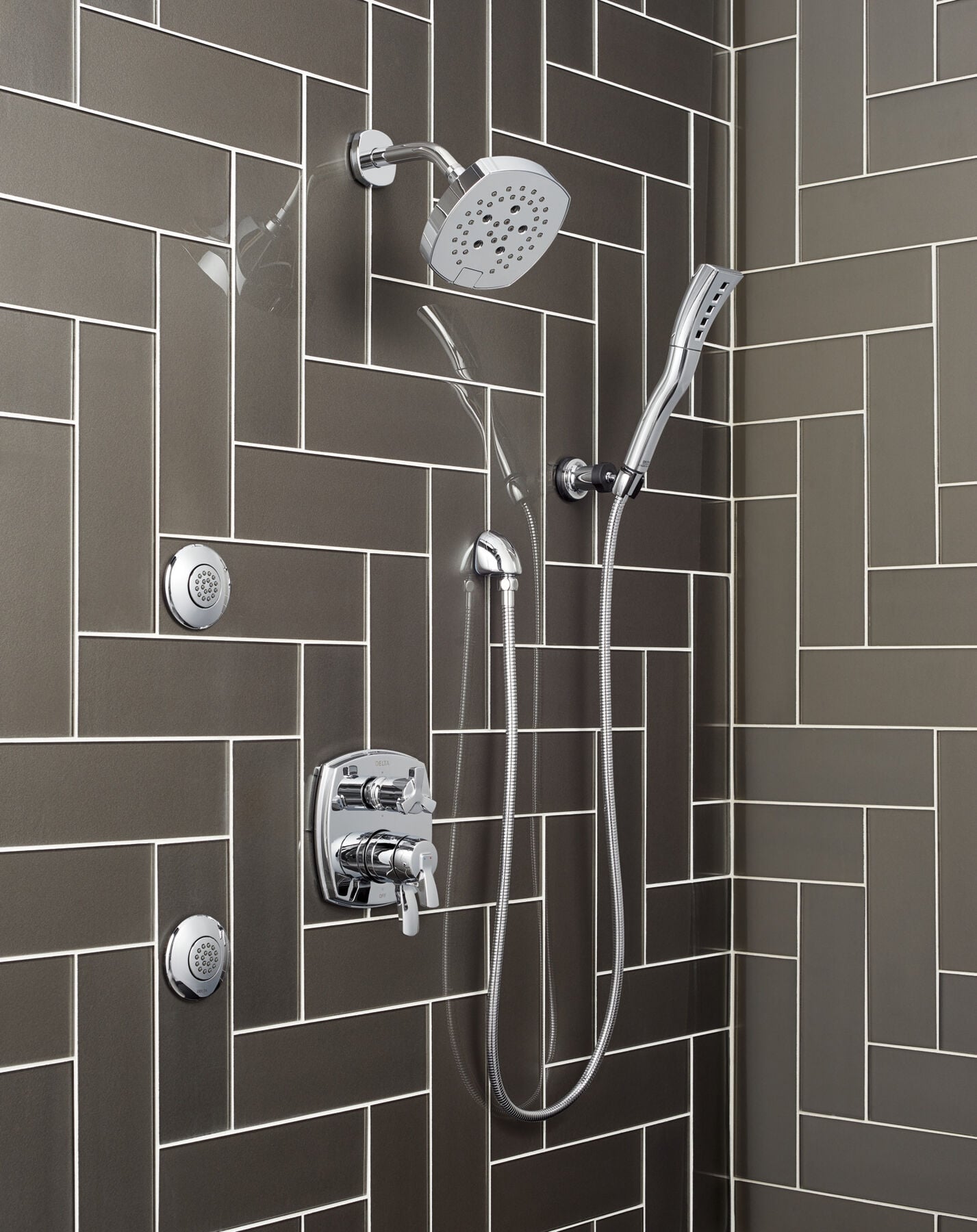 H<sub>2</sub>Okinetic&reg; 5-Setting  Shower Head