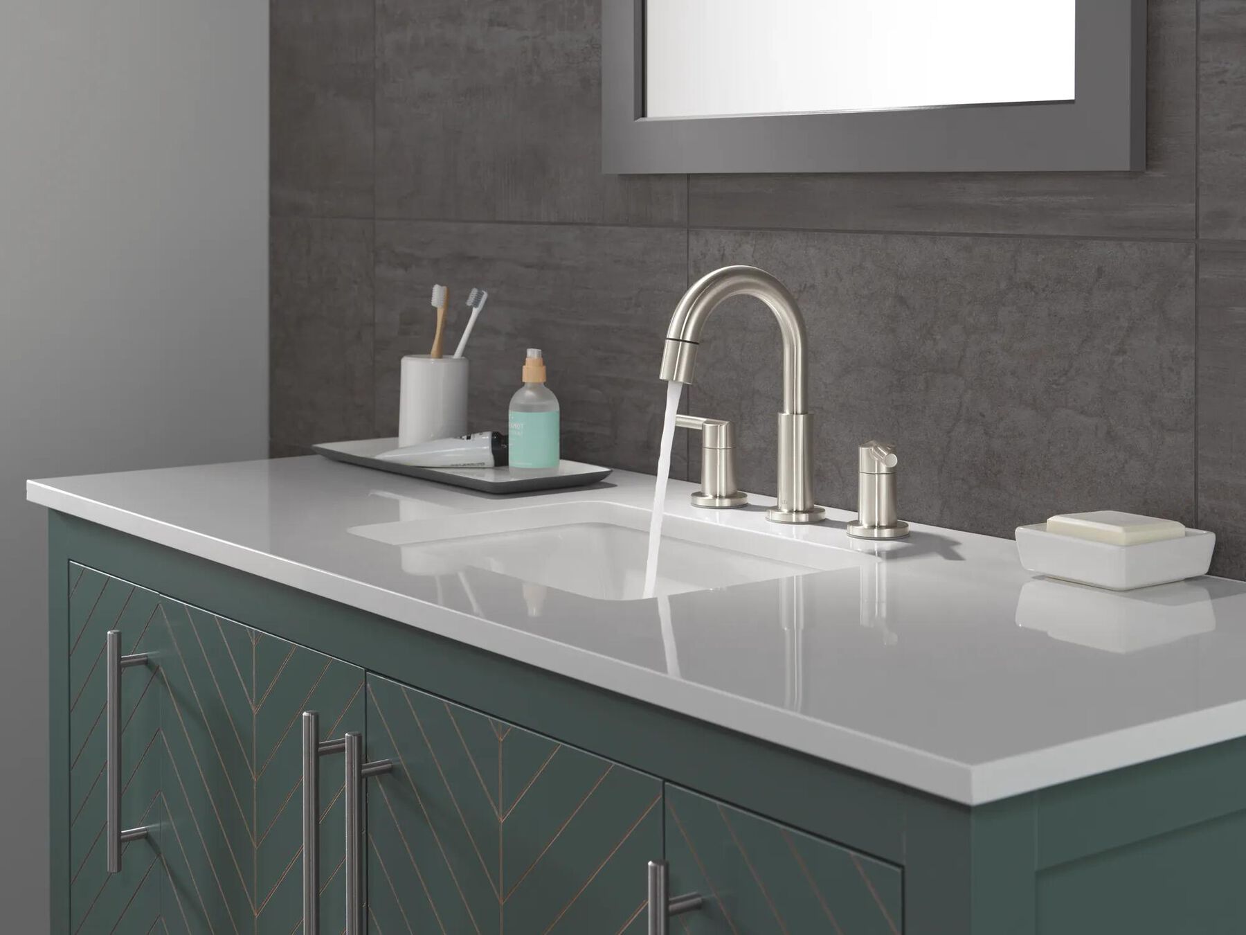 Two Handle Widespread Pull-Down Bathroom Faucet (Recertified)