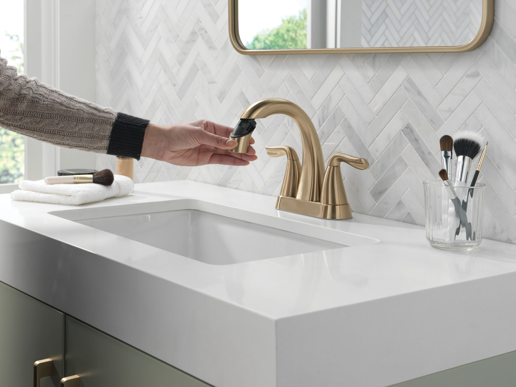 Two Handle Centerset Pull-Down Bathroom Faucet