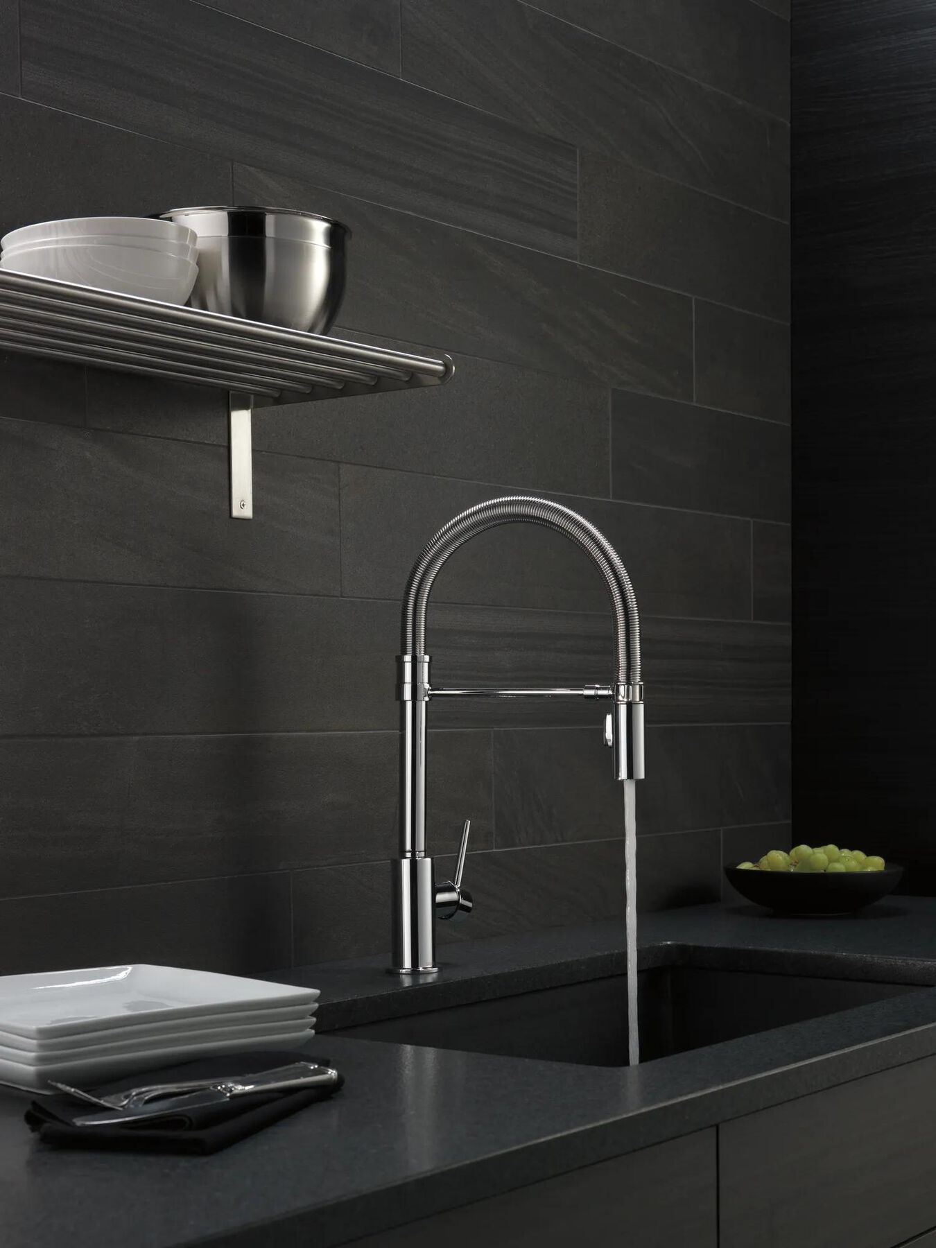Single-Handle Pull-Down Spring Kitchen Faucet