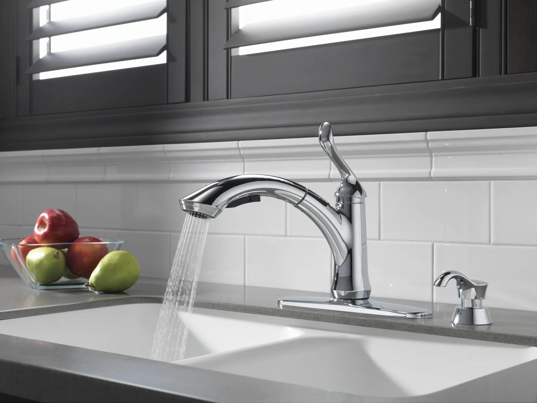 Single Handle Pull-Out Kitchen Faucet with Soap Dispenser