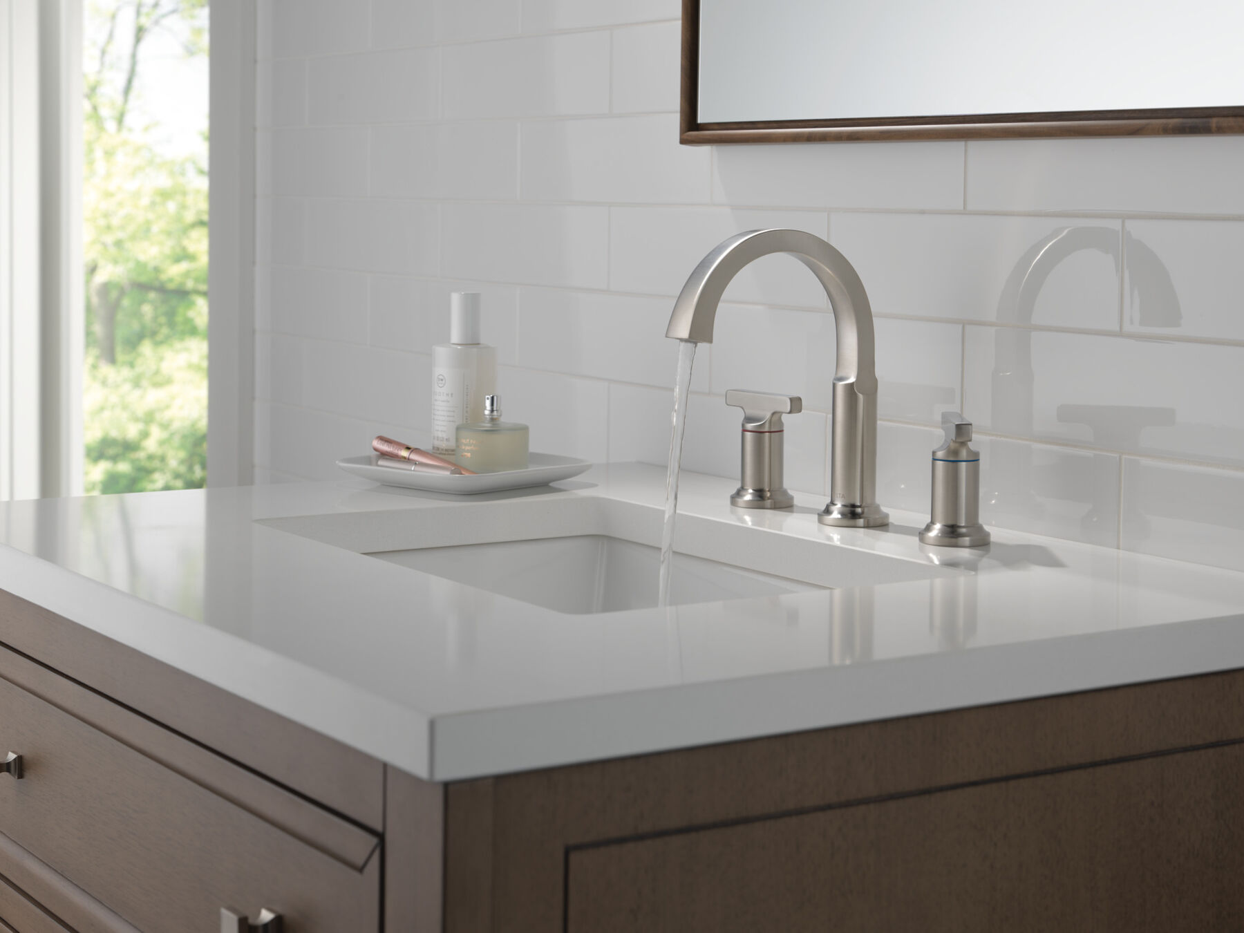 Two Handle Widespread Bathroom Faucet (Recertified)