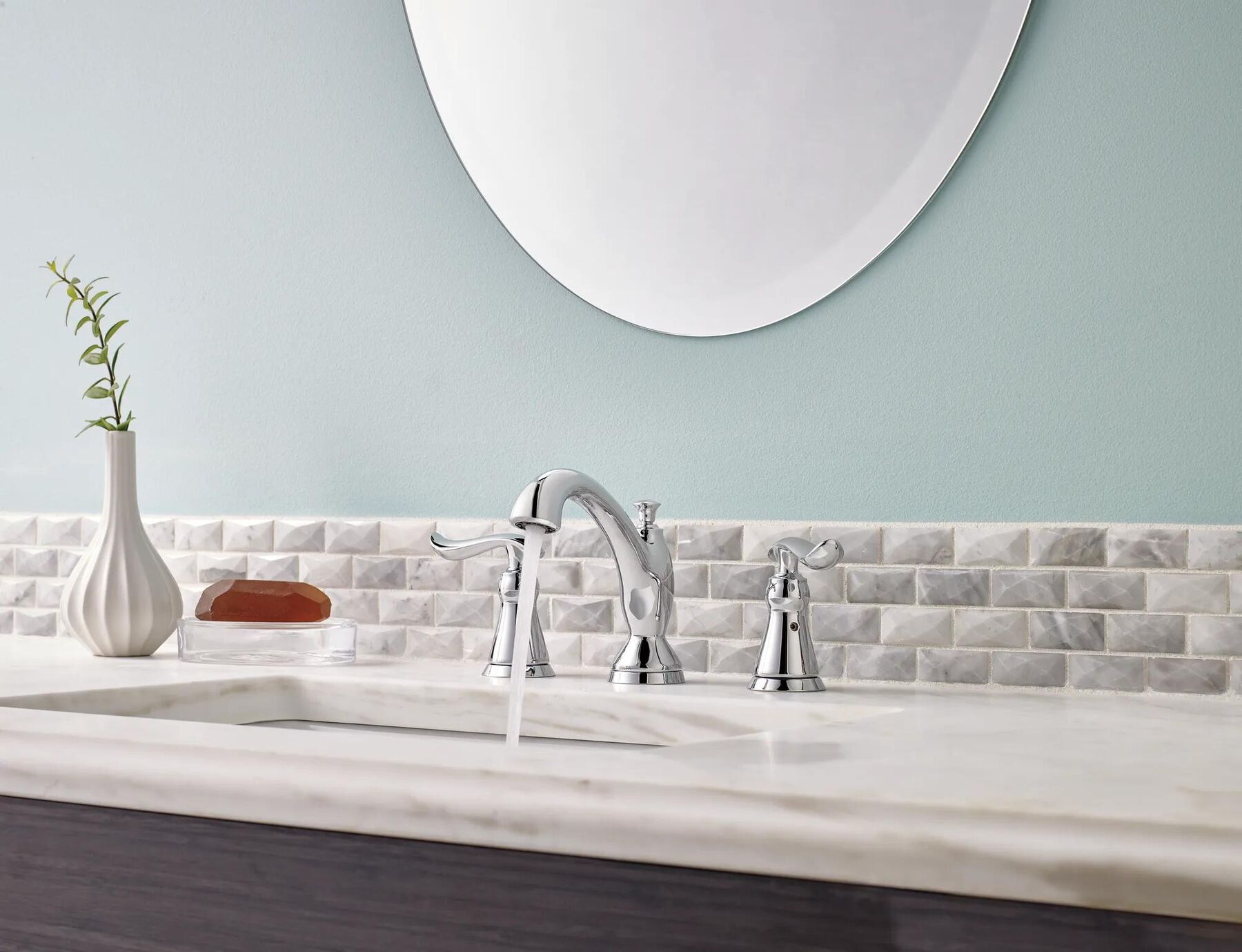 Two Handle Widespread Bathroom Faucet