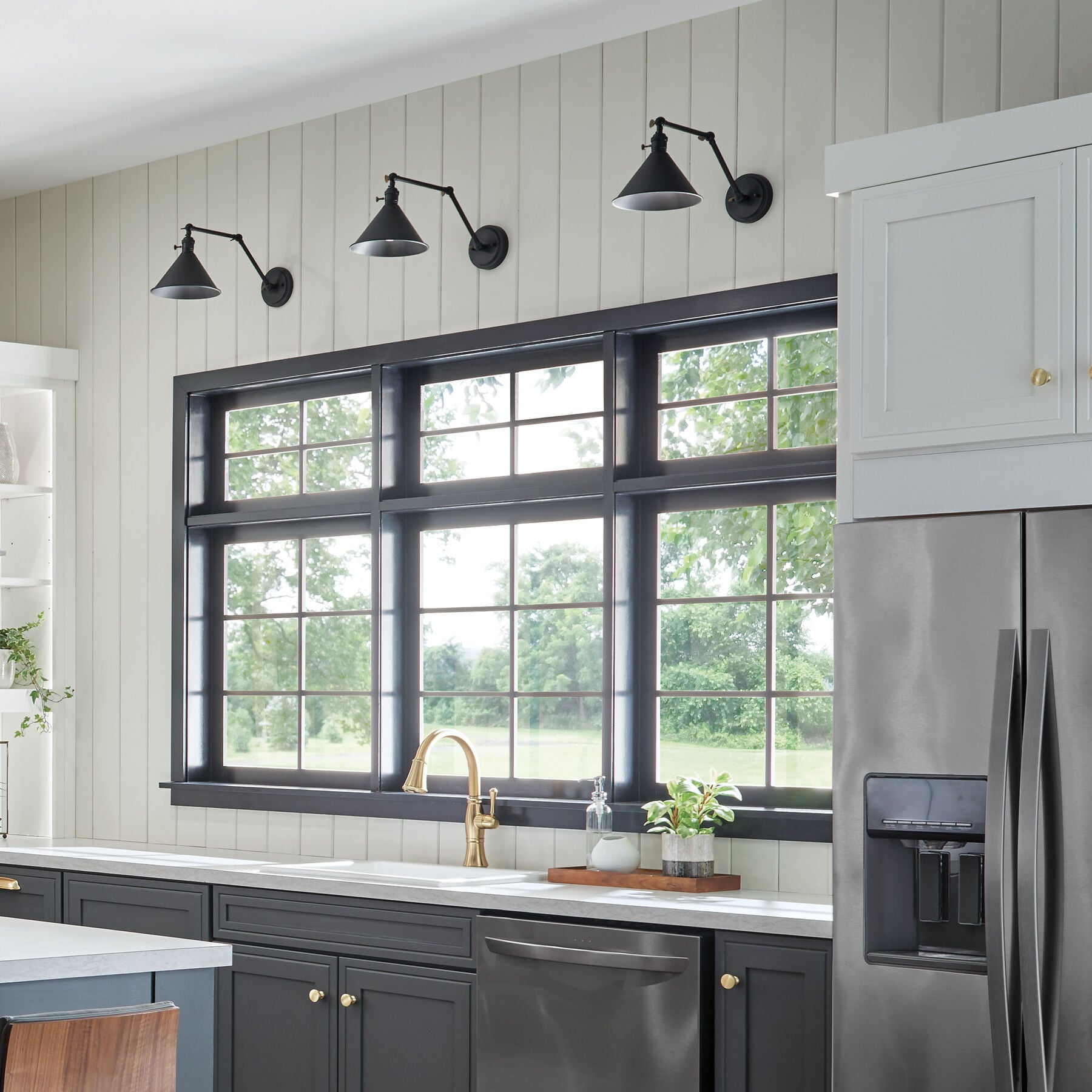 Single Handle Pull-Down Kitchen Faucet