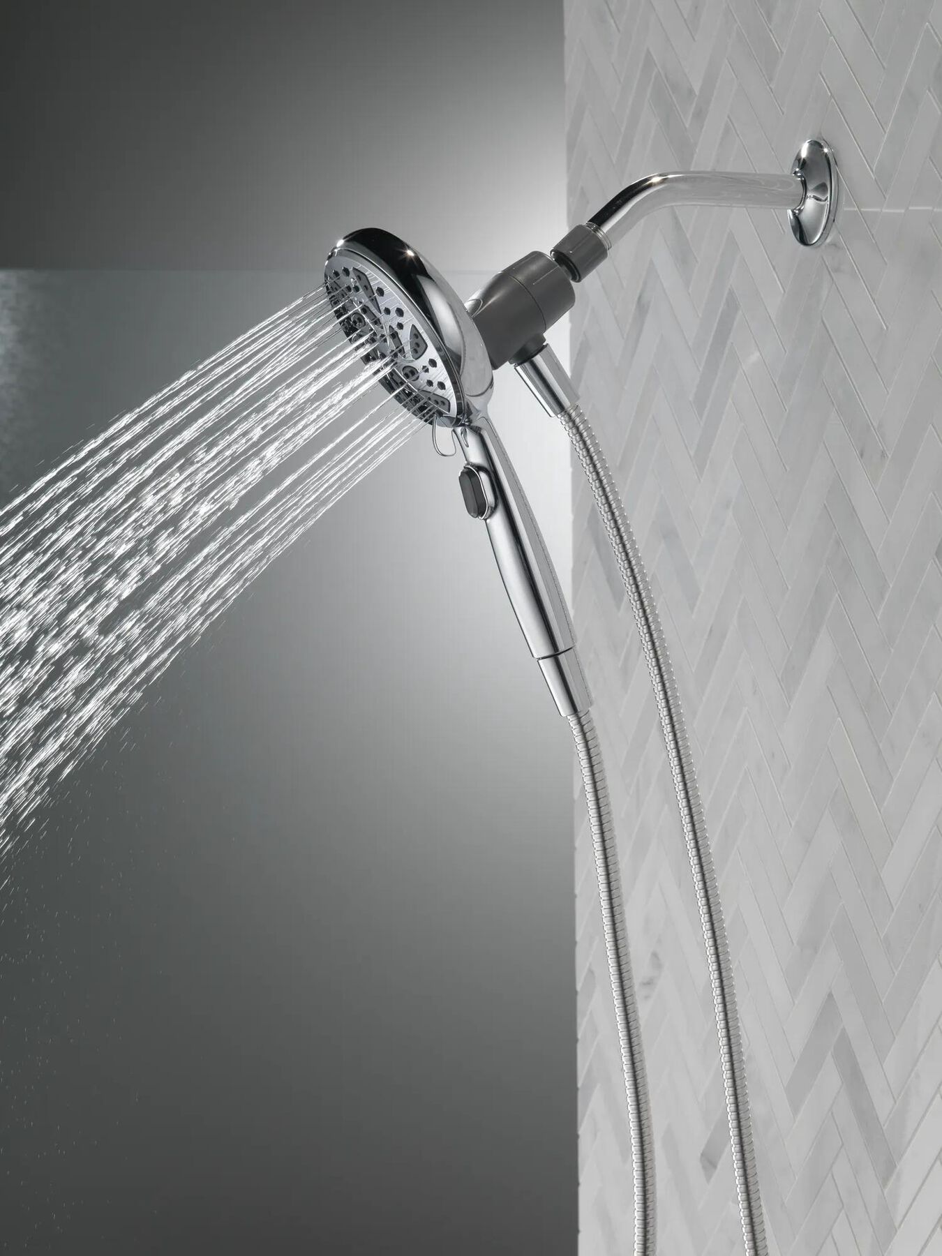 SureDock&reg; Magnetic Hand Shower 2.5 GPM (Recertified)