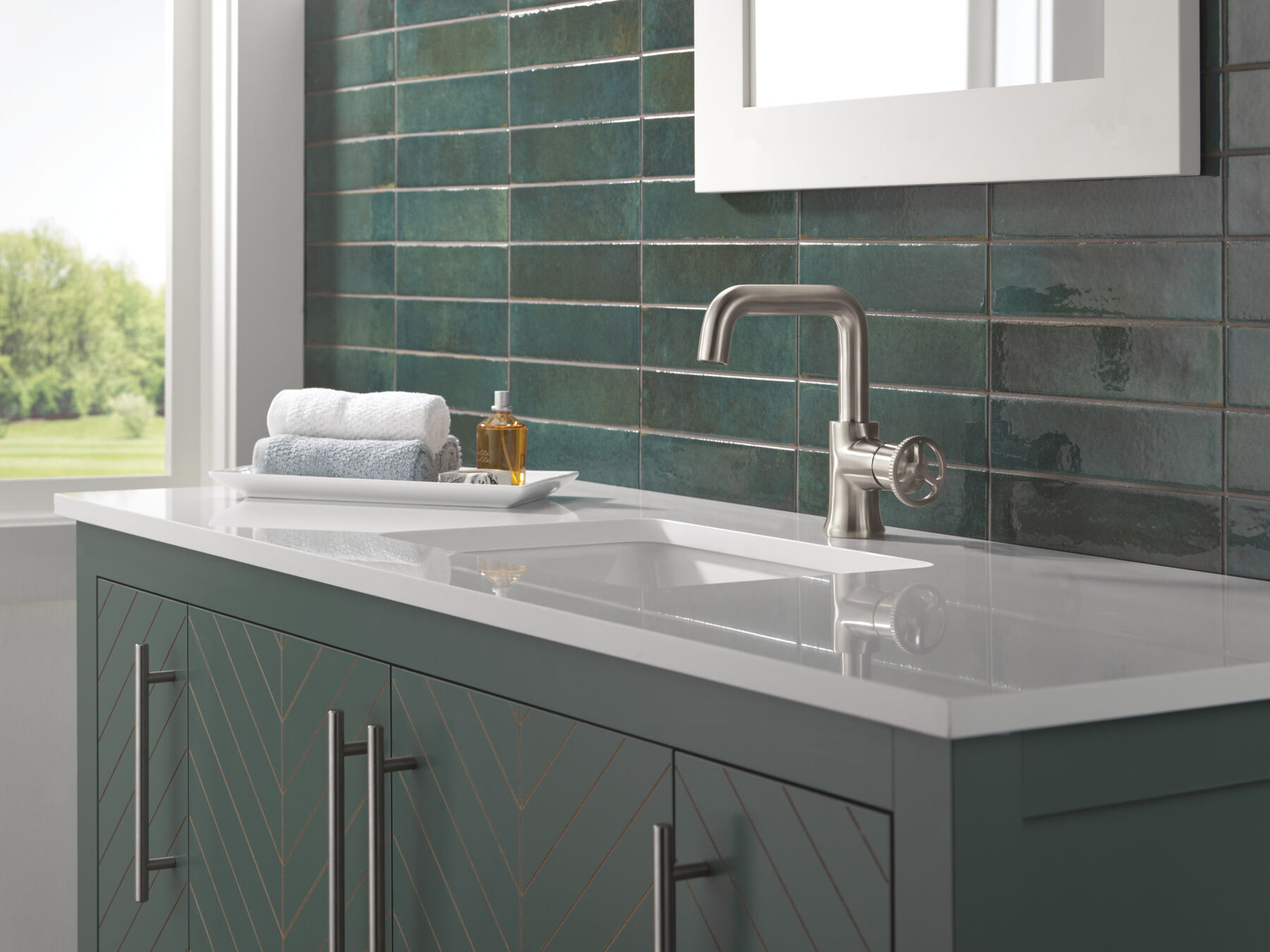 Single Handle Bathroom Faucet