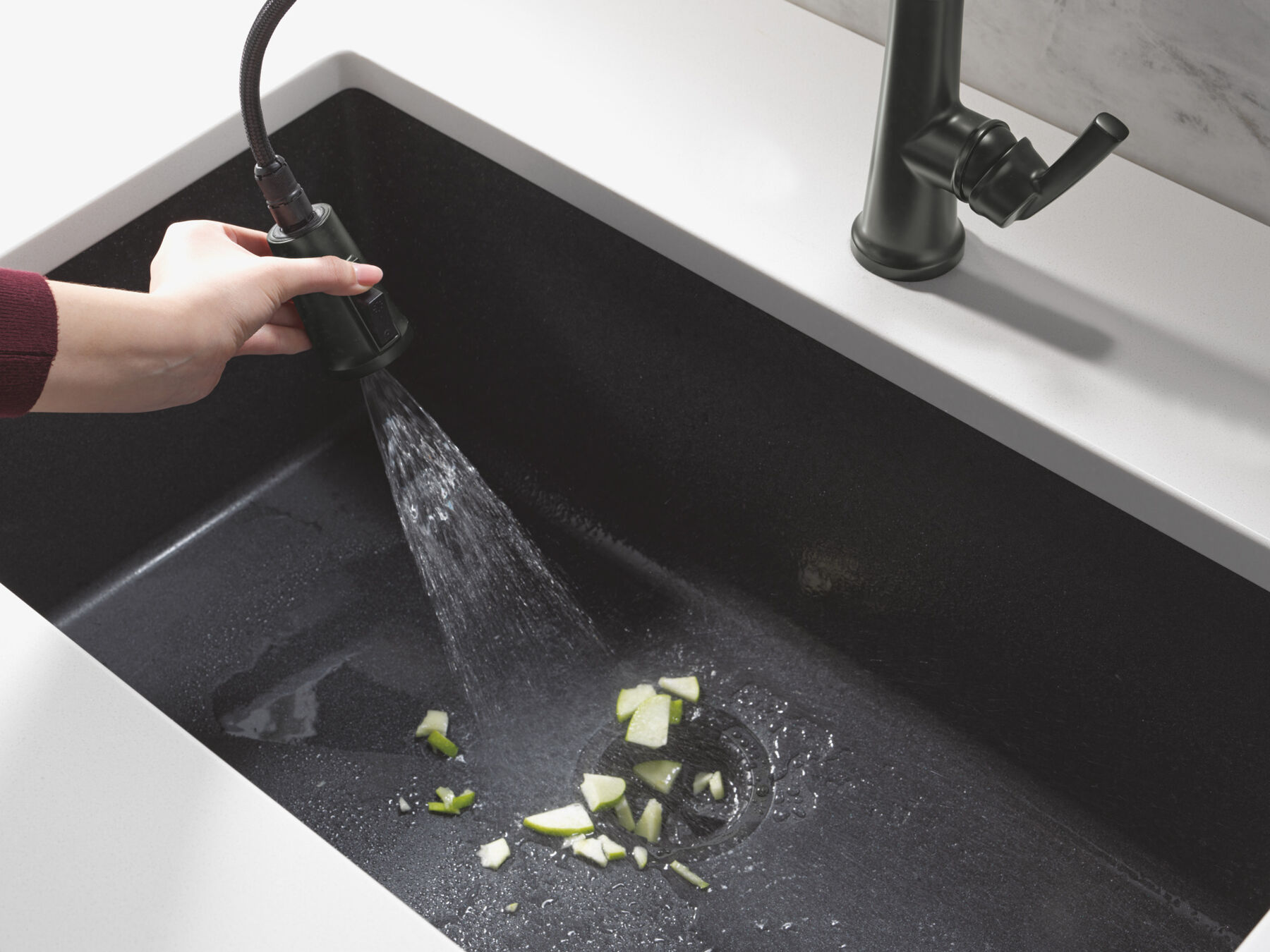 Single Handle Kitchen Pull-Down