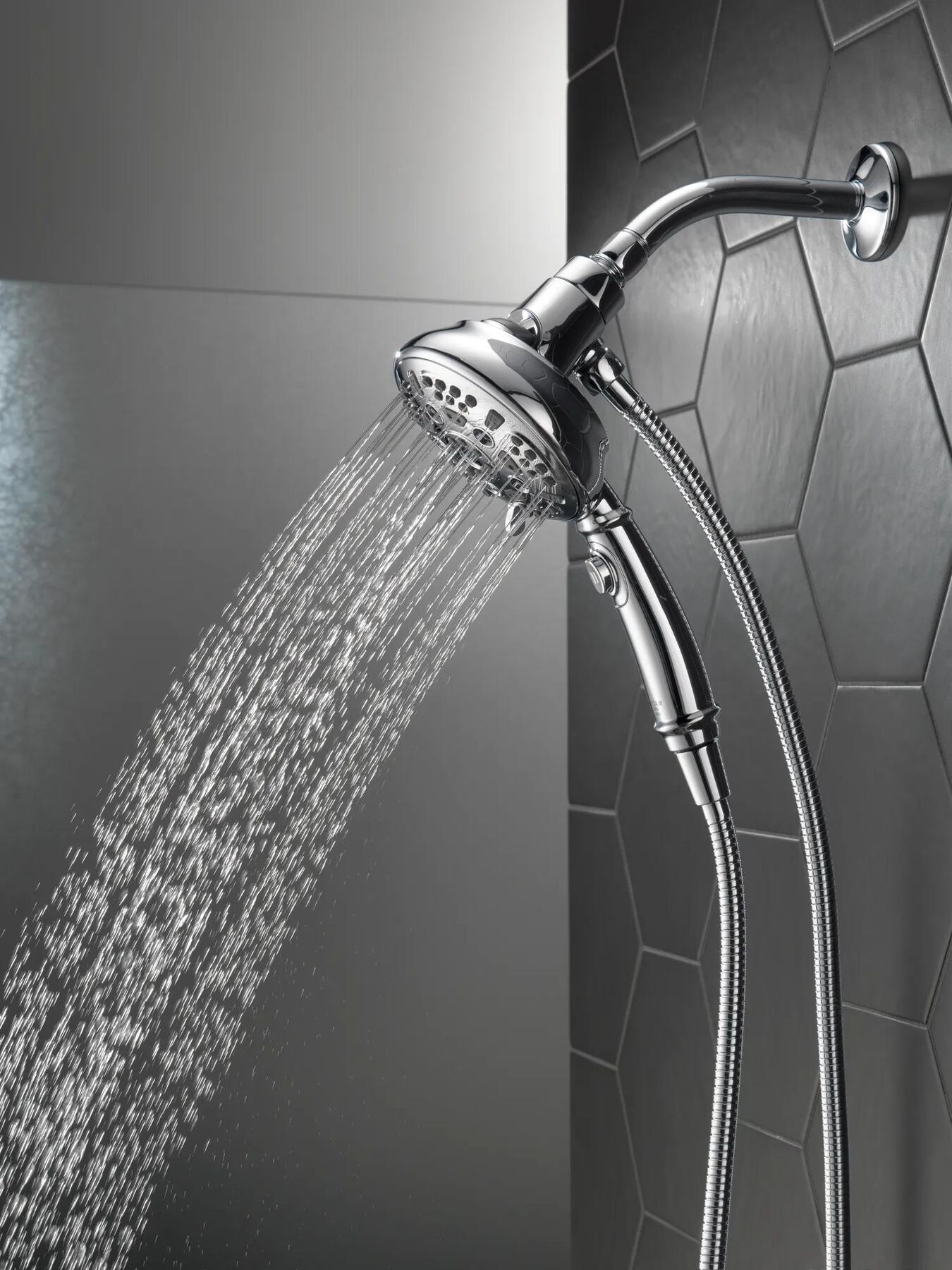 SureDock&trade; 7-Setting Hand Shower