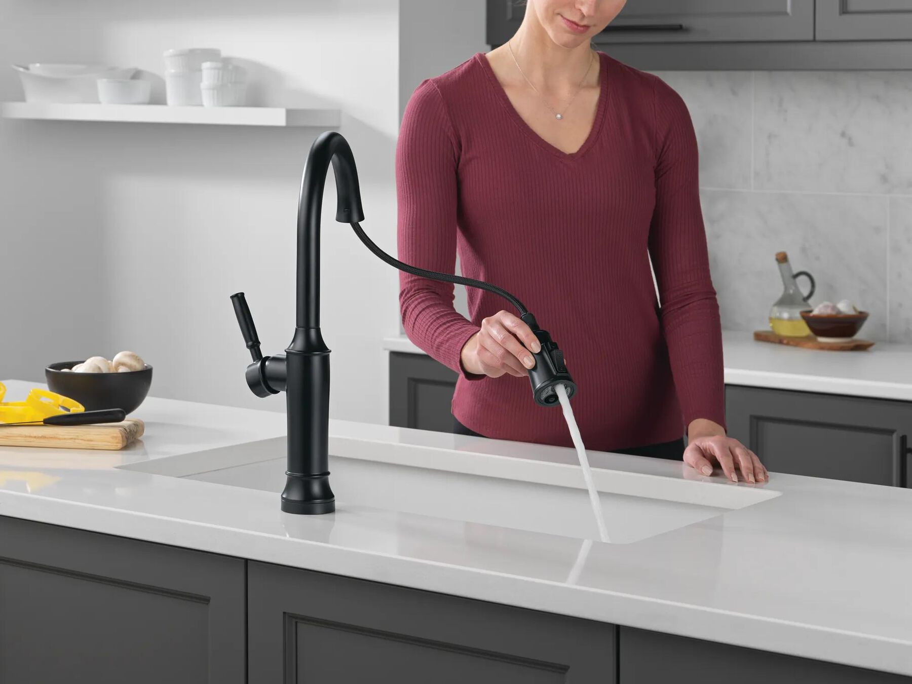 Touch<sub>2</sub>O&reg; Technology Kitchen Faucet with Touchless Technology