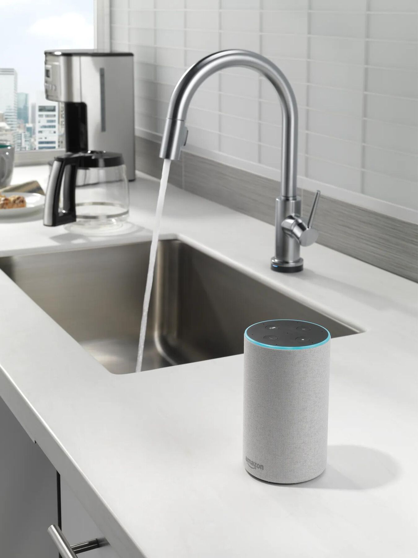 Touch<sub>2</sub>O&reg;  Pull-Down Kitchen w/Voice (Recertified)