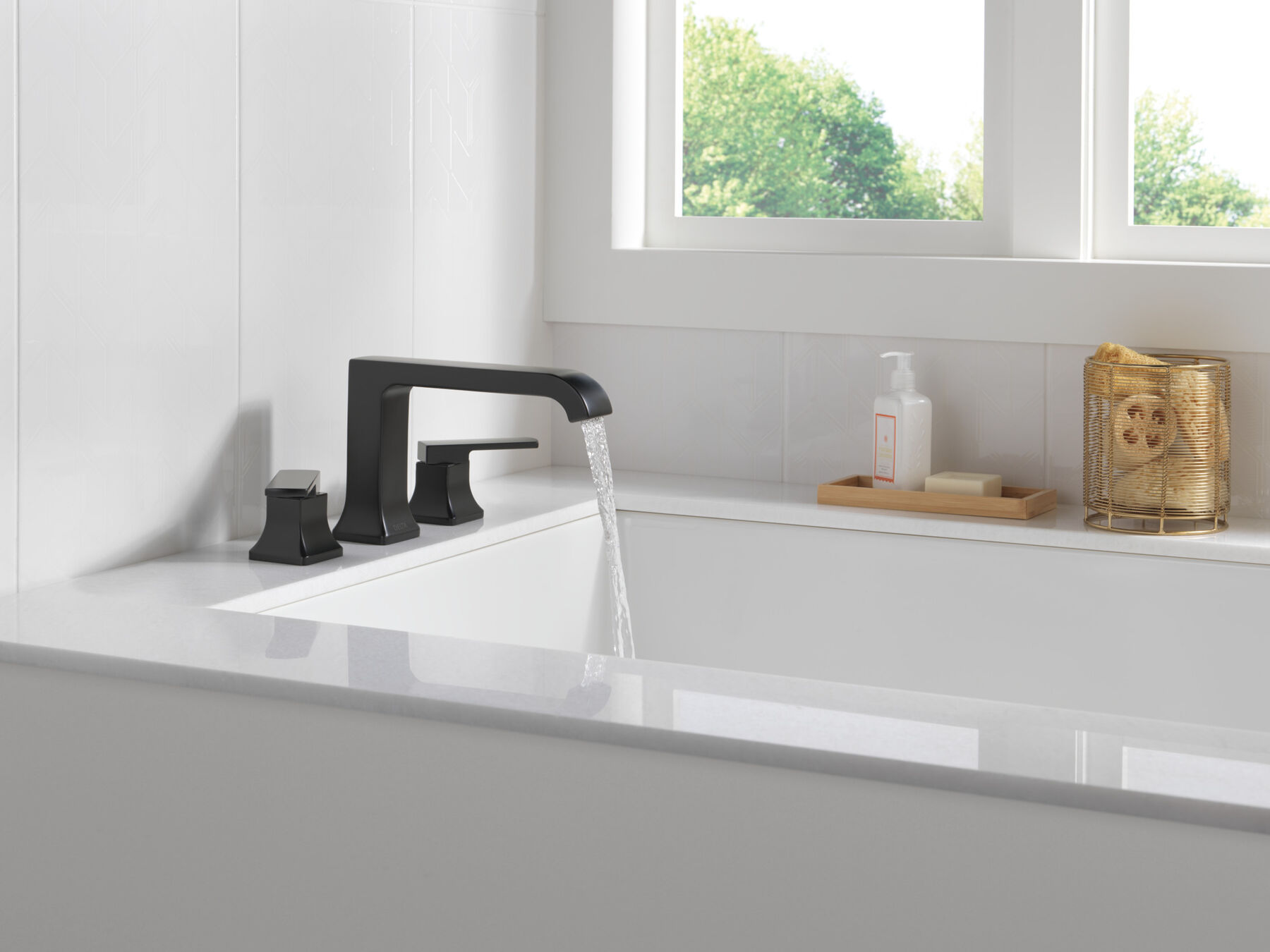 Roman Tub Trim - 3 hole Curved spout (Recertified)