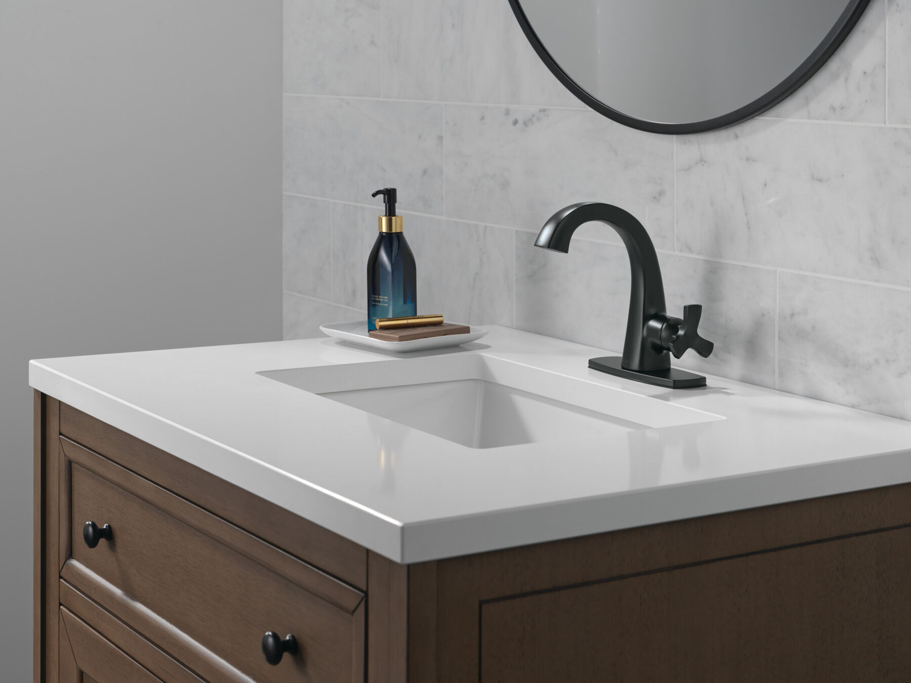 Single Handle Bathroom Faucet