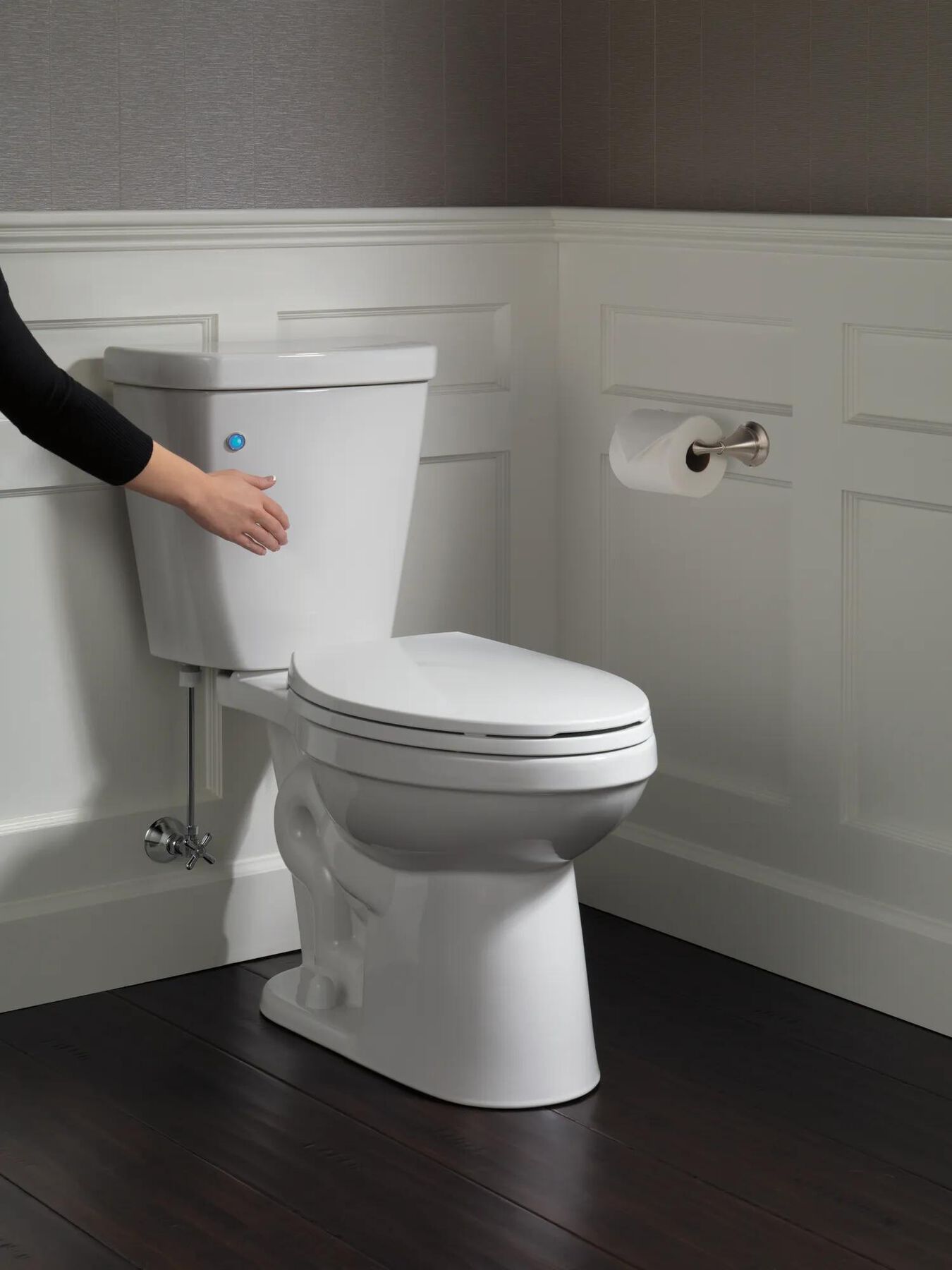 Toilet with FlushIQ&reg; - Elongated Front