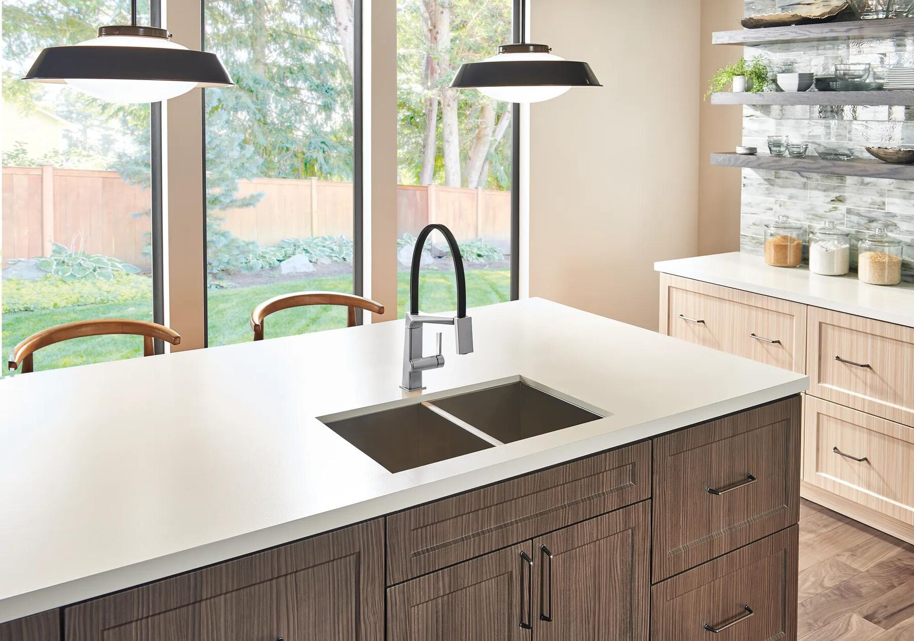 Single Handle Exposed Hose Kitchen Faucet