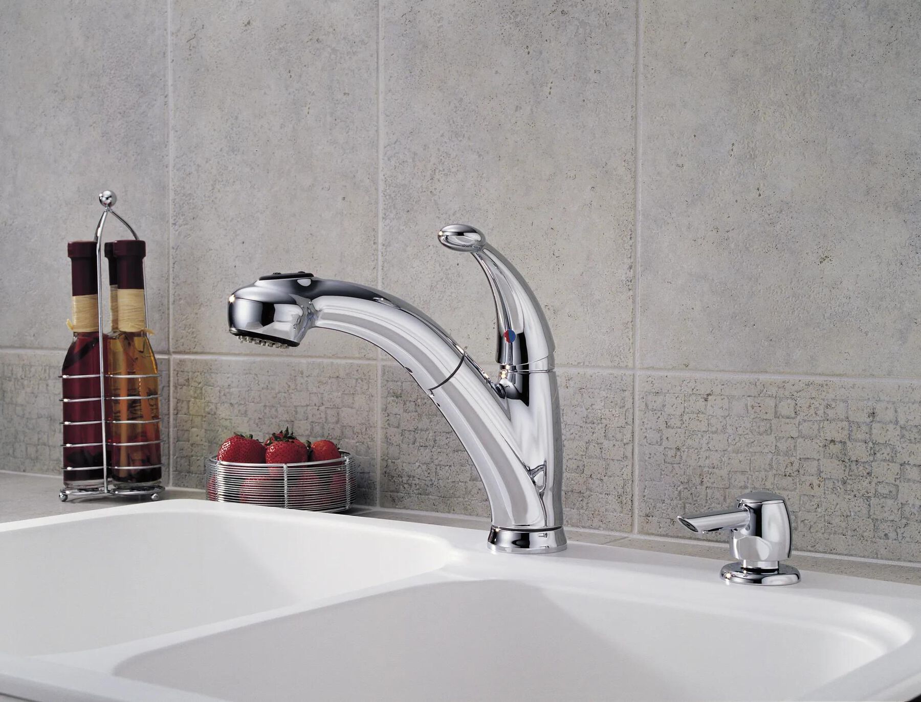 Single Handle Pull-Out Kitchen Faucet with Soap Dispenser