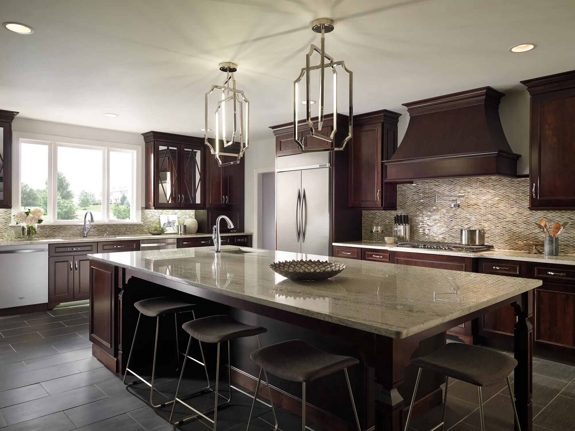 Single Handle Pull-Down Kitchen Faucet with Touch2O® Technology