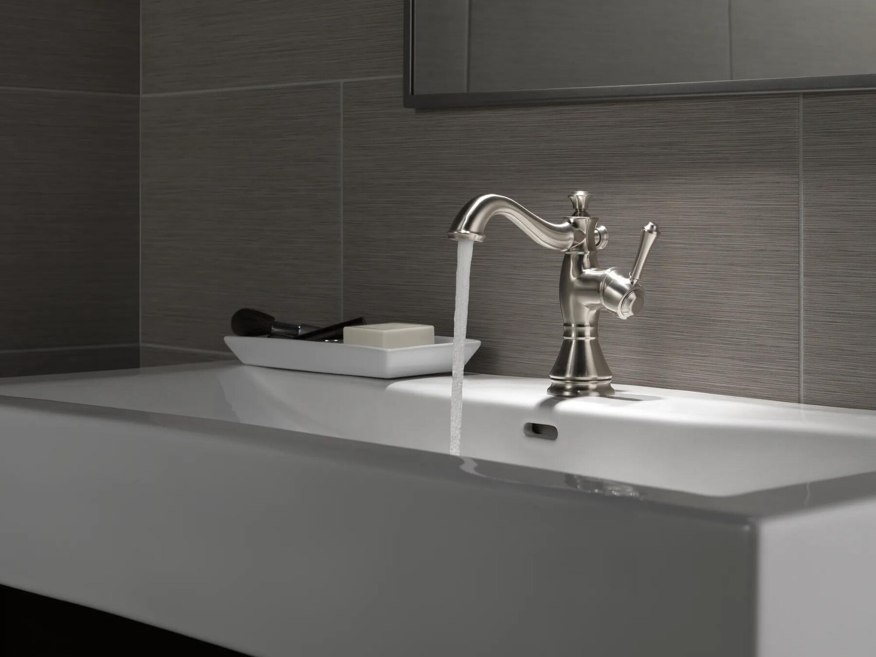 Single Handle Bathroom Faucet