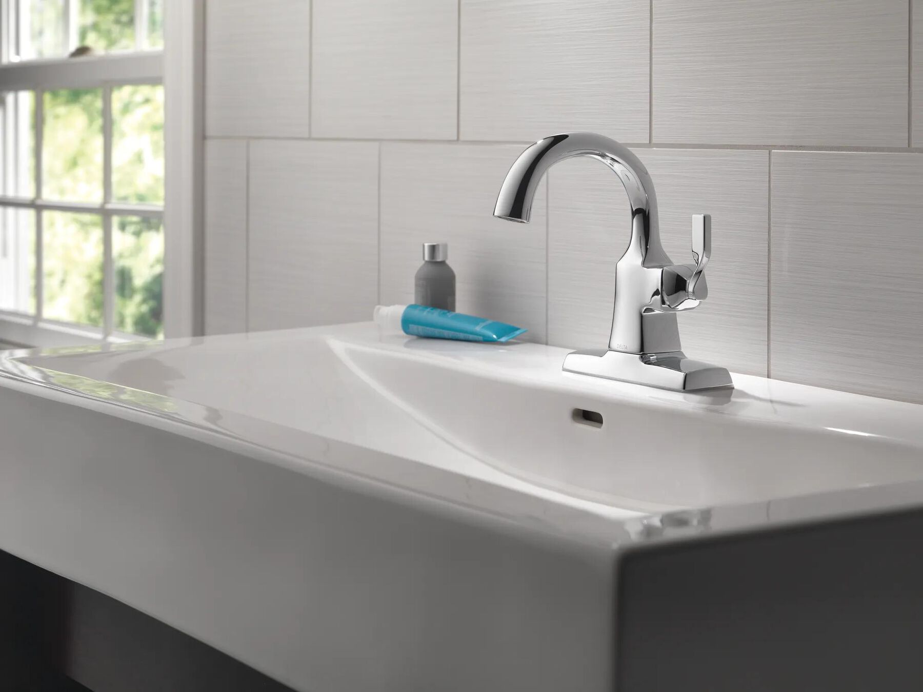 Single Handle Bathroom Faucet