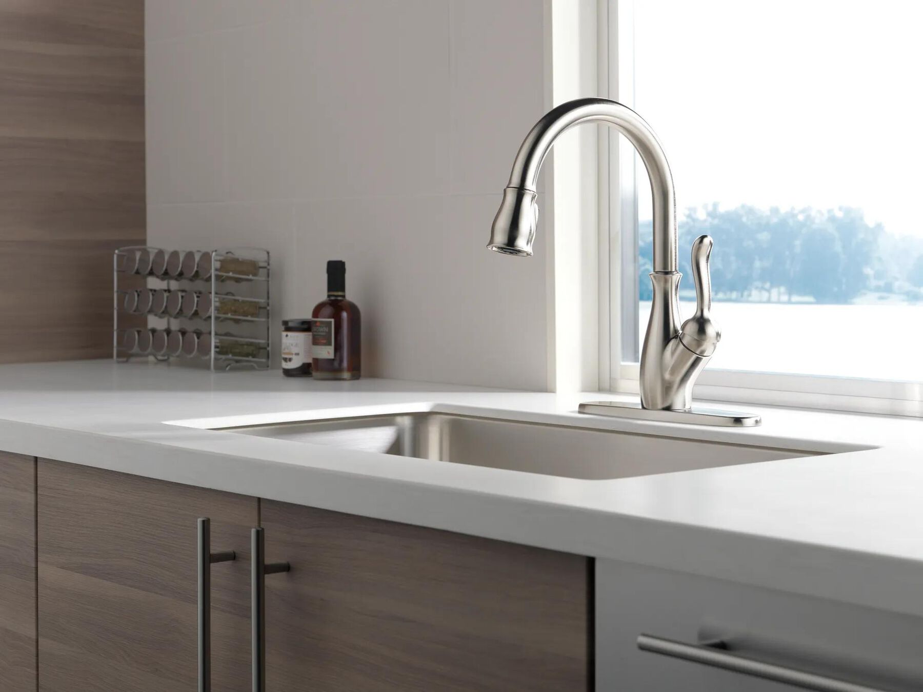 Kitchen Single Handle Pull Down Faucet