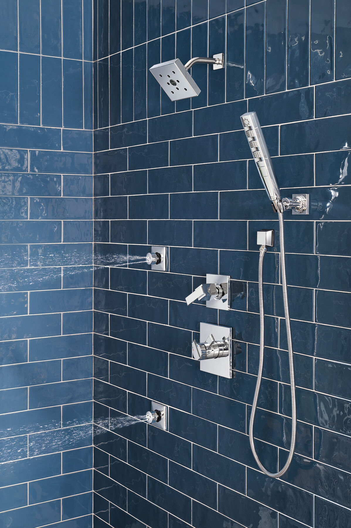 H<sub>2</sub>Okinetic&reg; 4-Setting Wall Mount Hand Shower