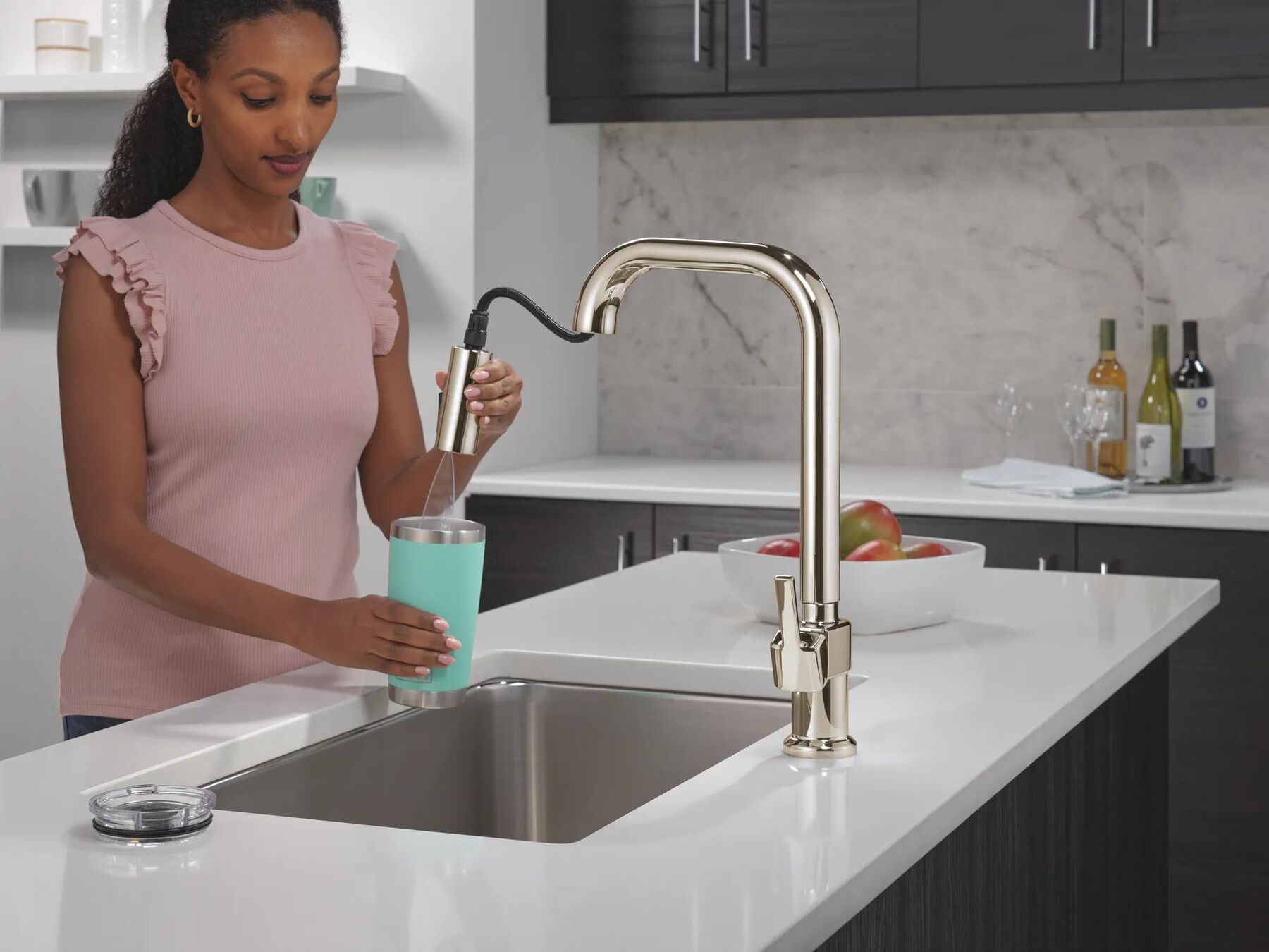 Single Handle Pull-Down Kitchen Faucet