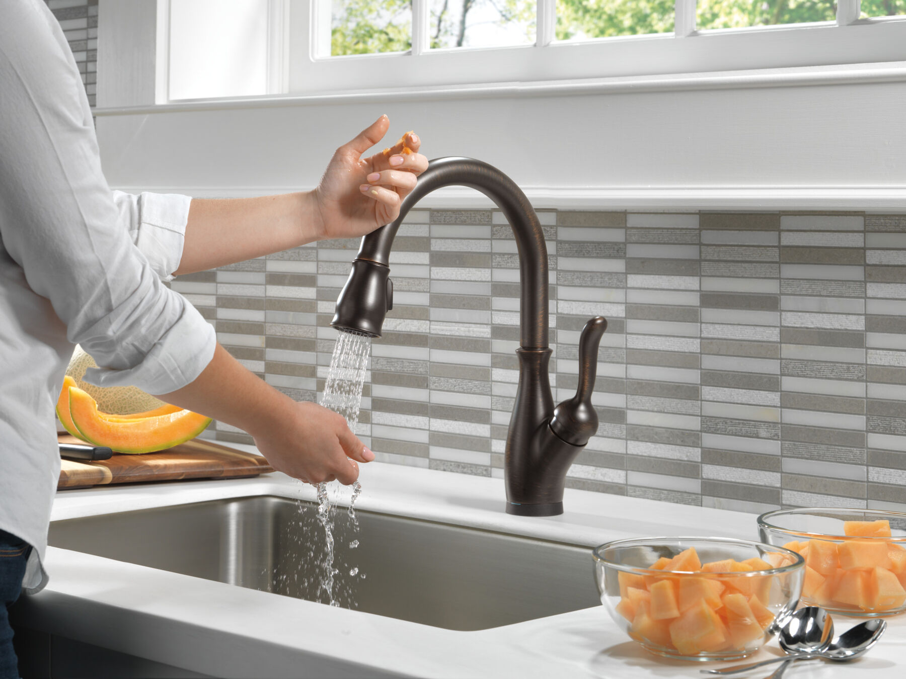 Kitchen Faucet with Soap Bundles