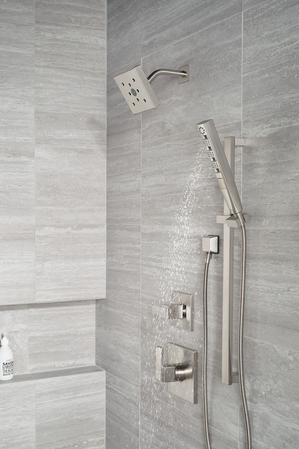 H<sub>2</sub>Okinetic&reg; Hand Shower 1.75 GPM w/Slide Bar 4S