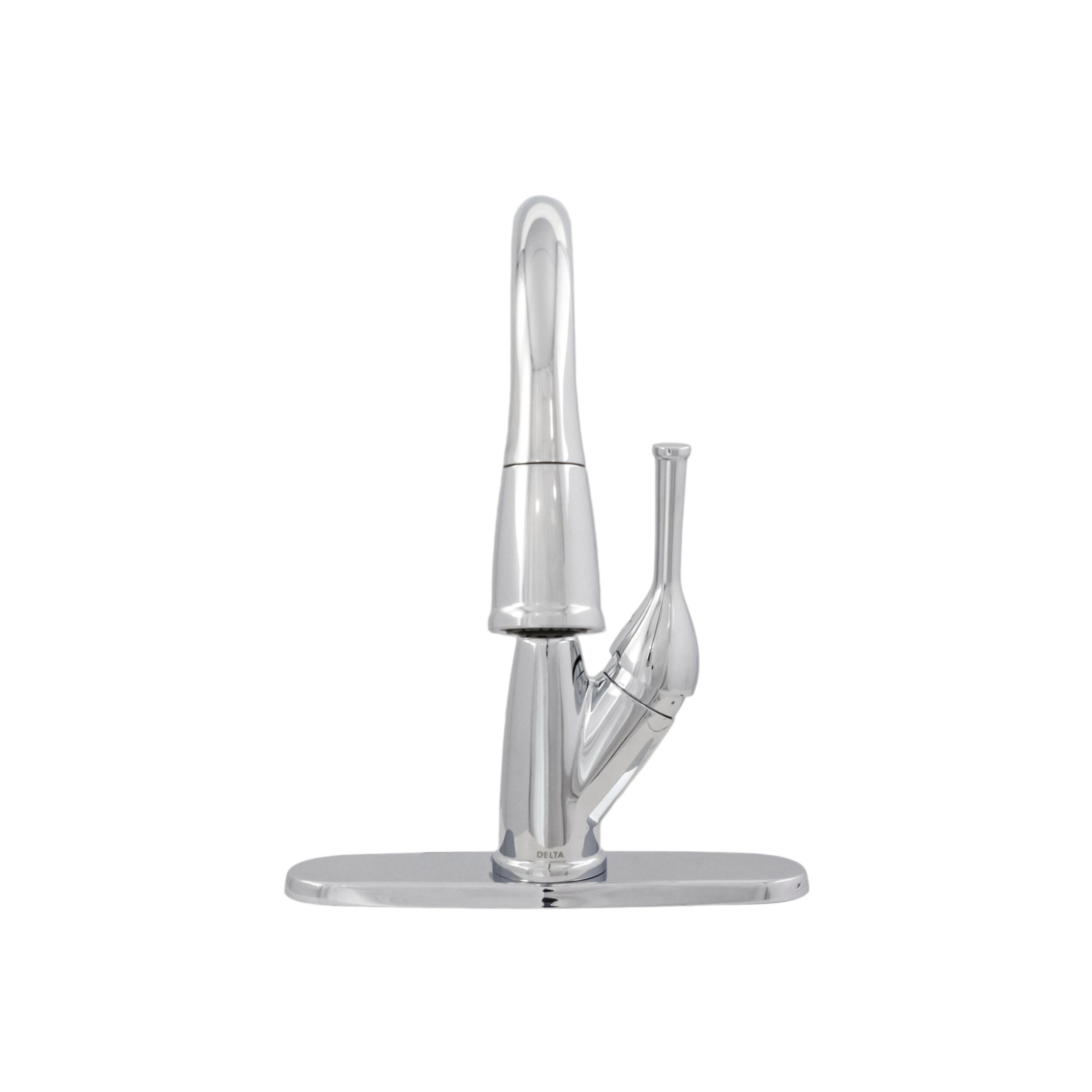 Single Handle Pull-Down Kitchen Faucet in Chrome 19810-DST | Delta